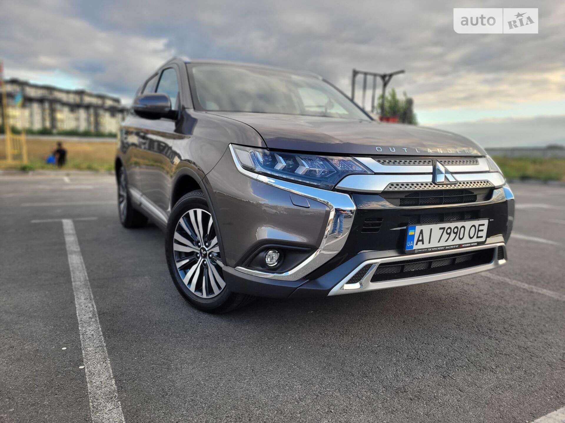 MITSUBISHI OUTLANDER 2022