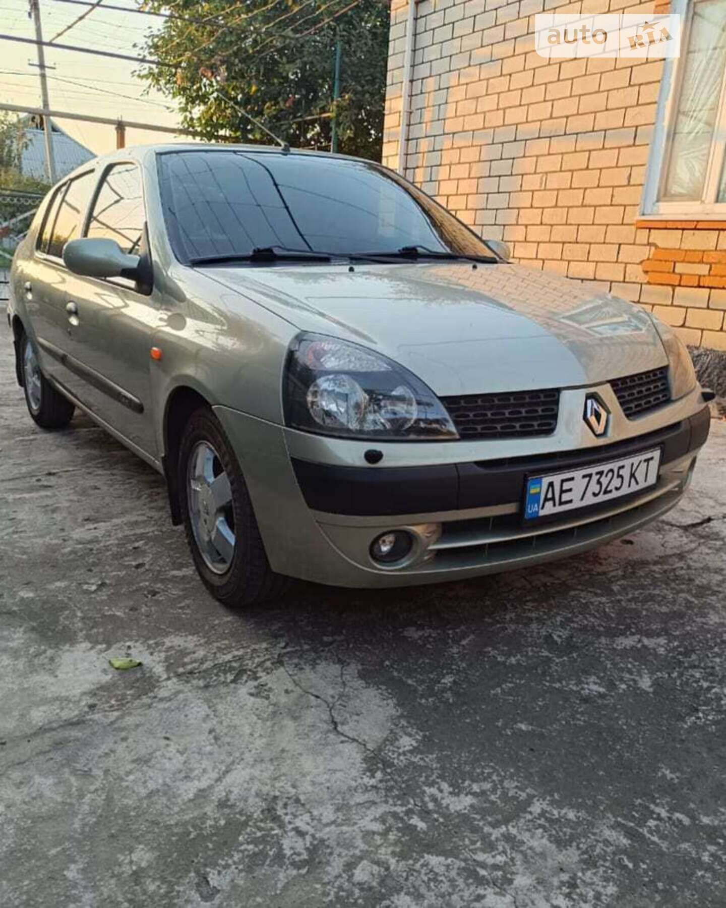 RENAULT CLIO SIMBOL 2002