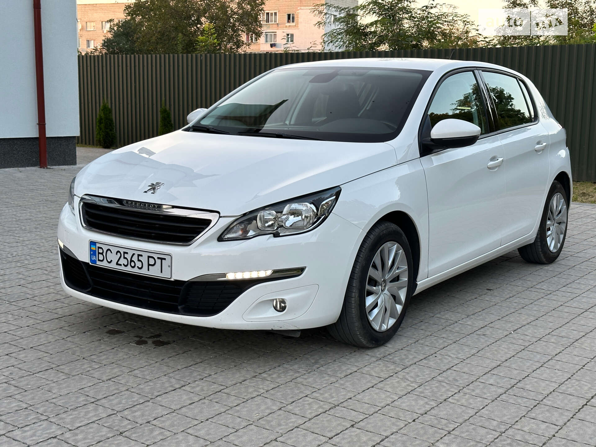 PEUGEOT 308 2017