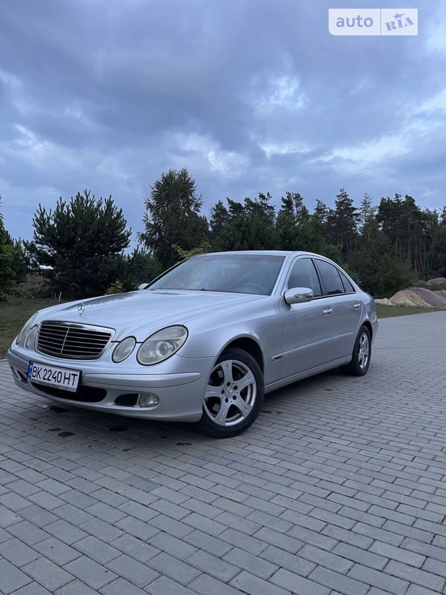 MERCEDES-BENZ E 200 CDI 2003