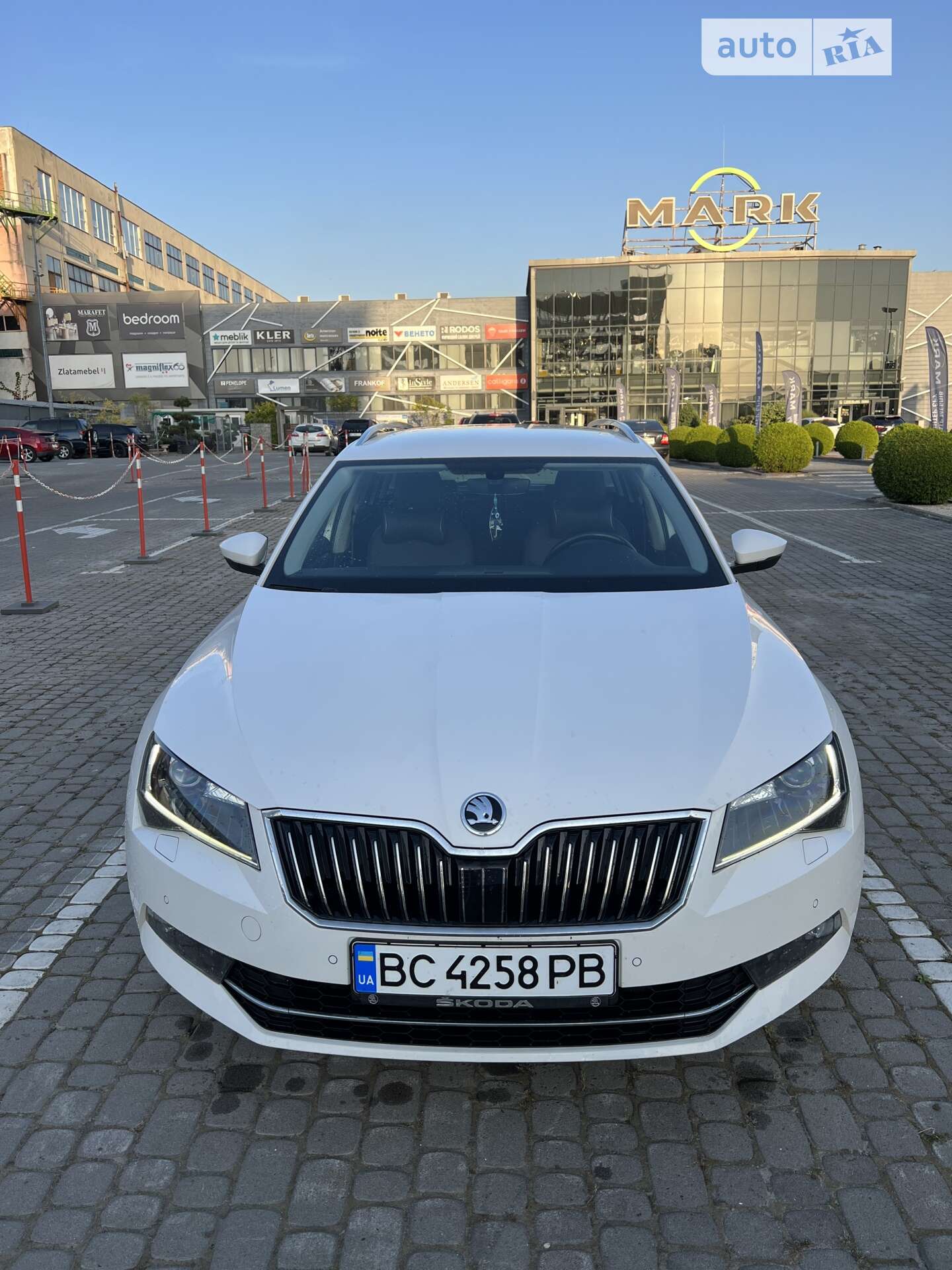 SKODA SUPERB 2017
