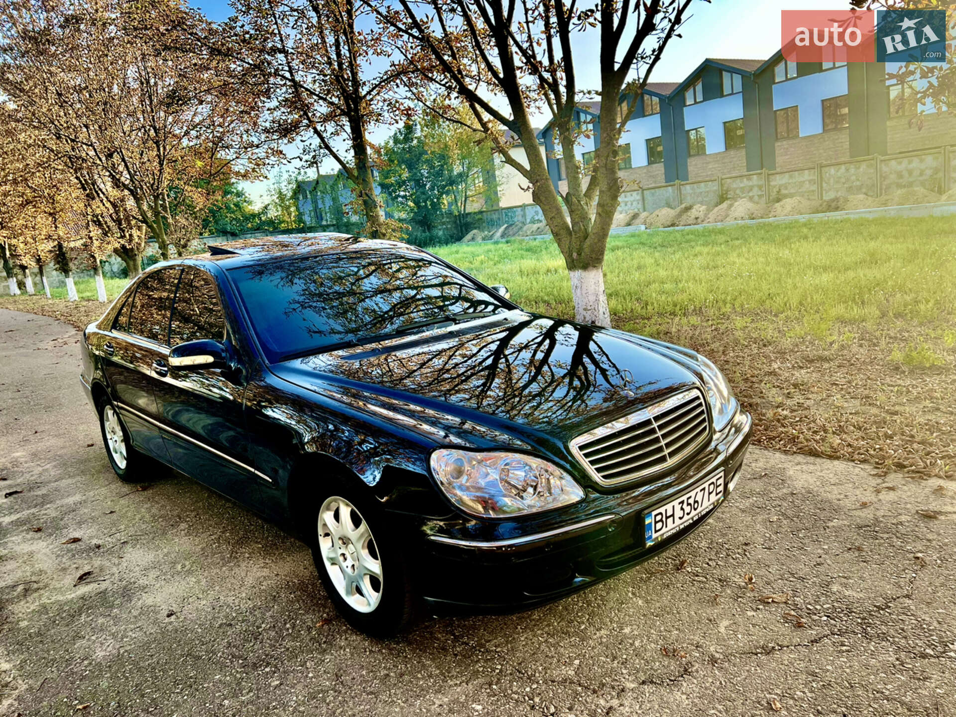 Головне фото звіту автомобіля MERCEDES-BENZ S 320 2000