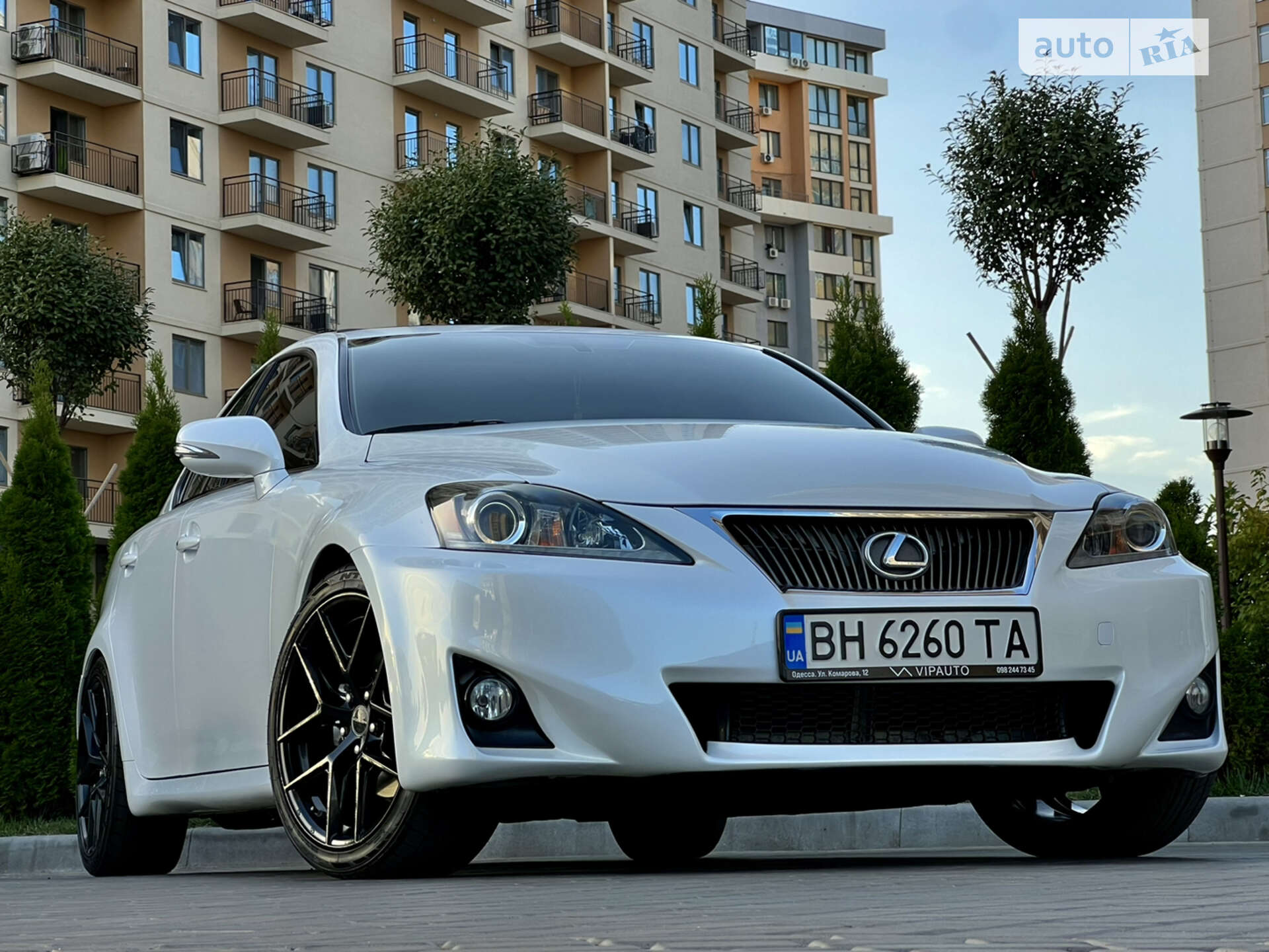 Головне фото звіту автомобіля LEXUS IS 250 2011