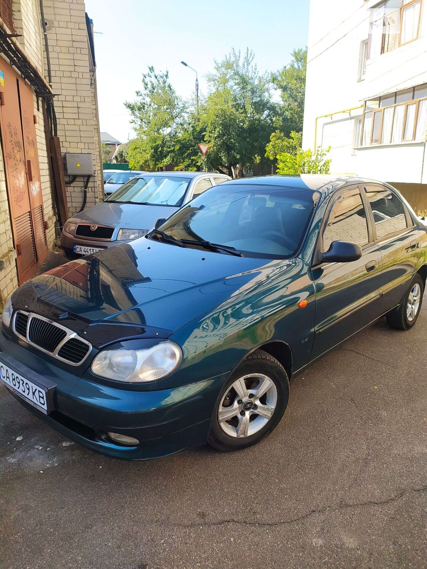 ЗАЗ-DAEWOO LANOS 2002