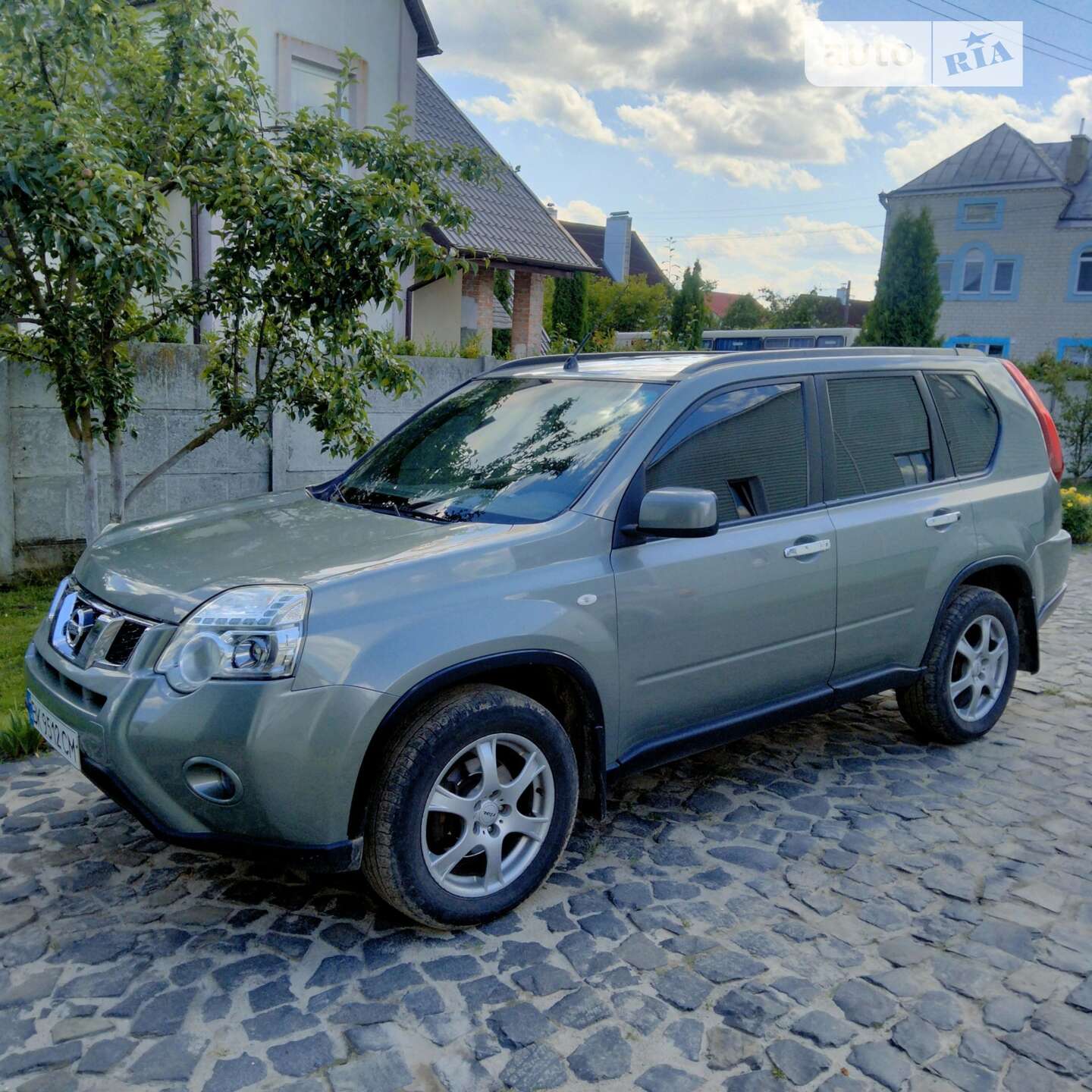 NISSAN X-TRAIL 2010