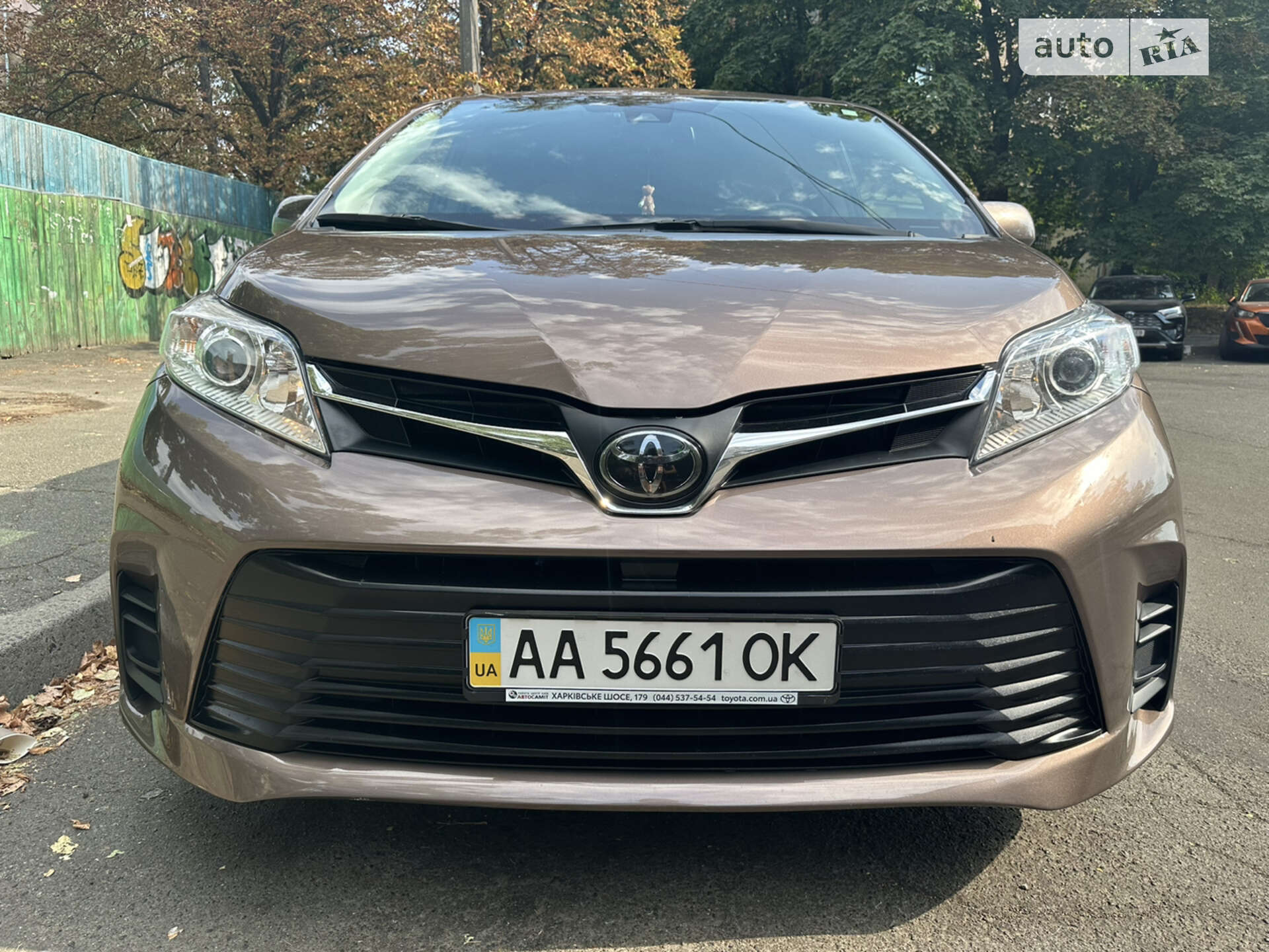 TOYOTA SIENNA 2018