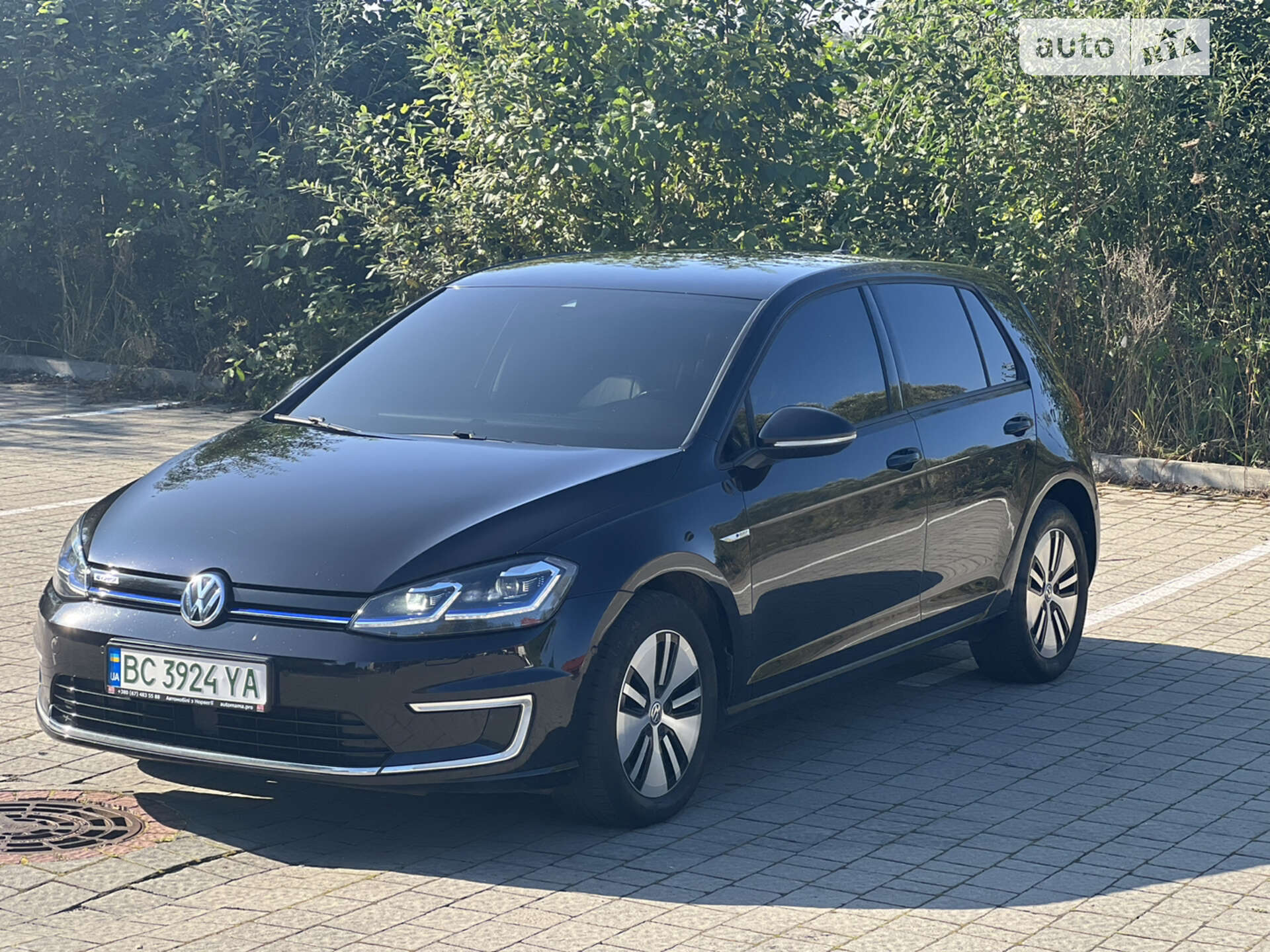 VOLKSWAGEN E-GOLF 2017