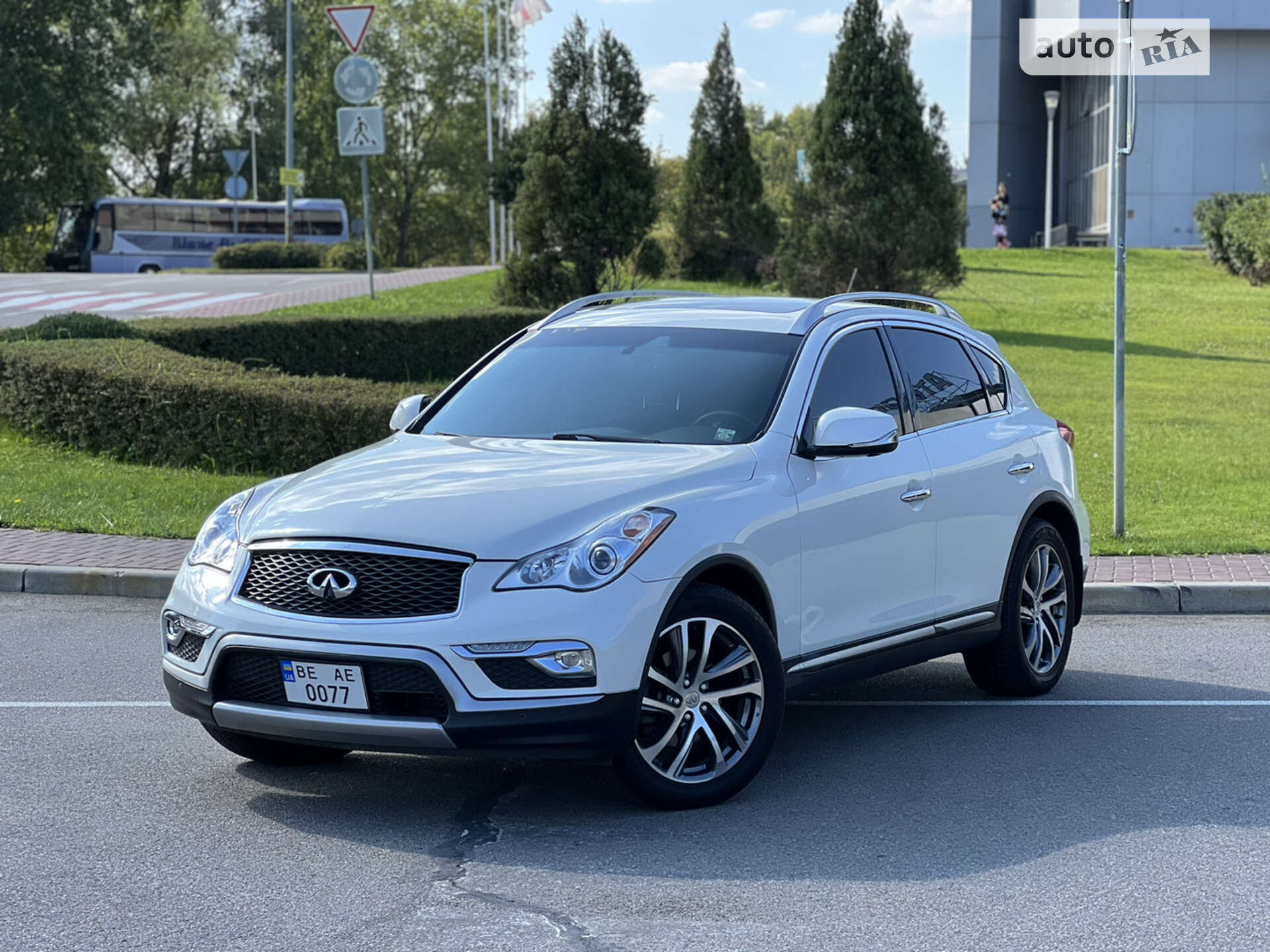 INFINITI QX50 2016