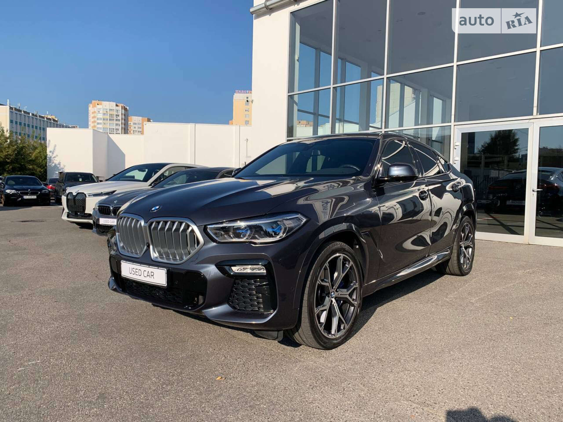Головне фото звіту автомобіля BMW X6 2020