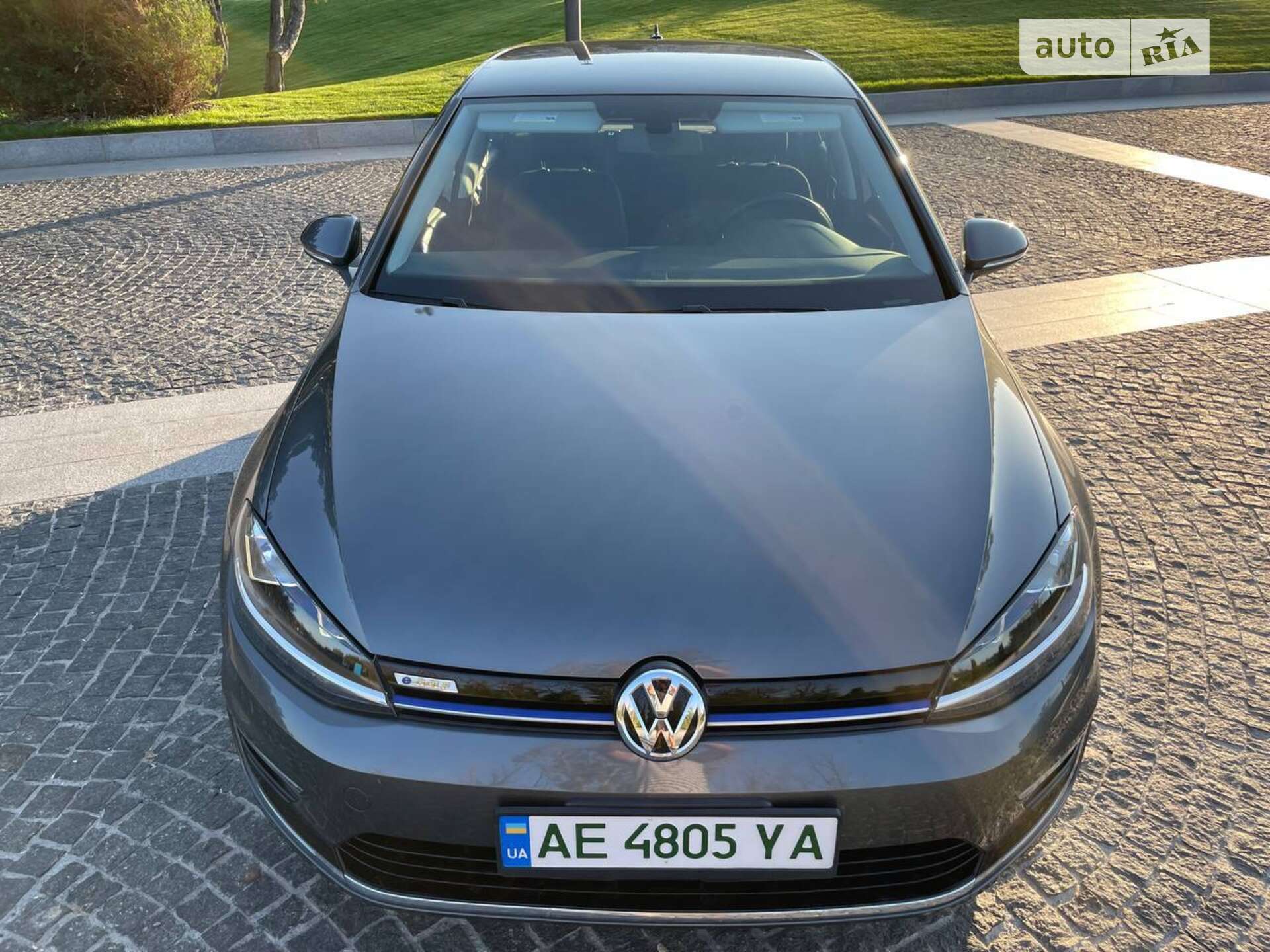 VOLKSWAGEN E-GOLF 2019