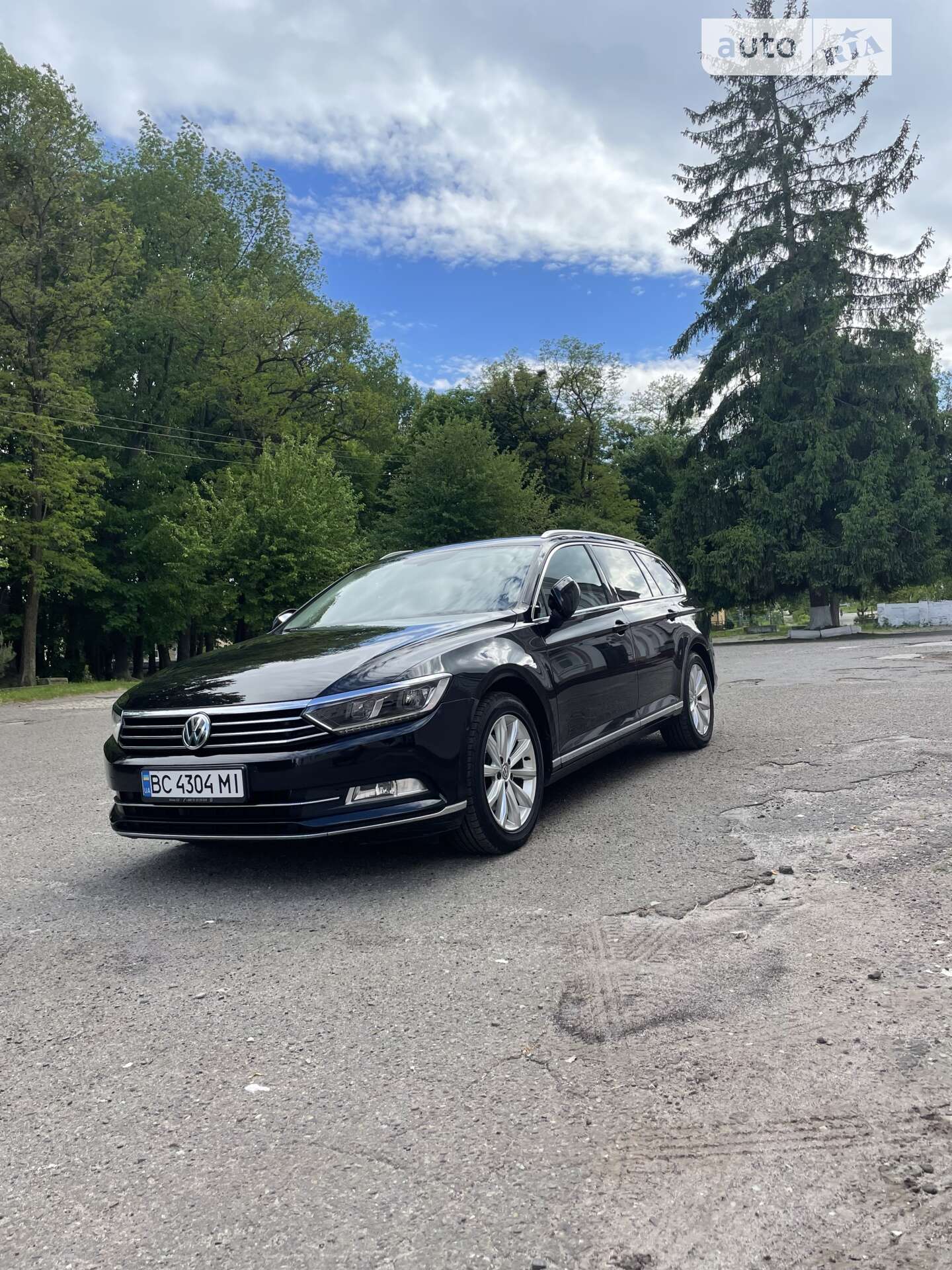 VOLKSWAGEN PASSAT 2017