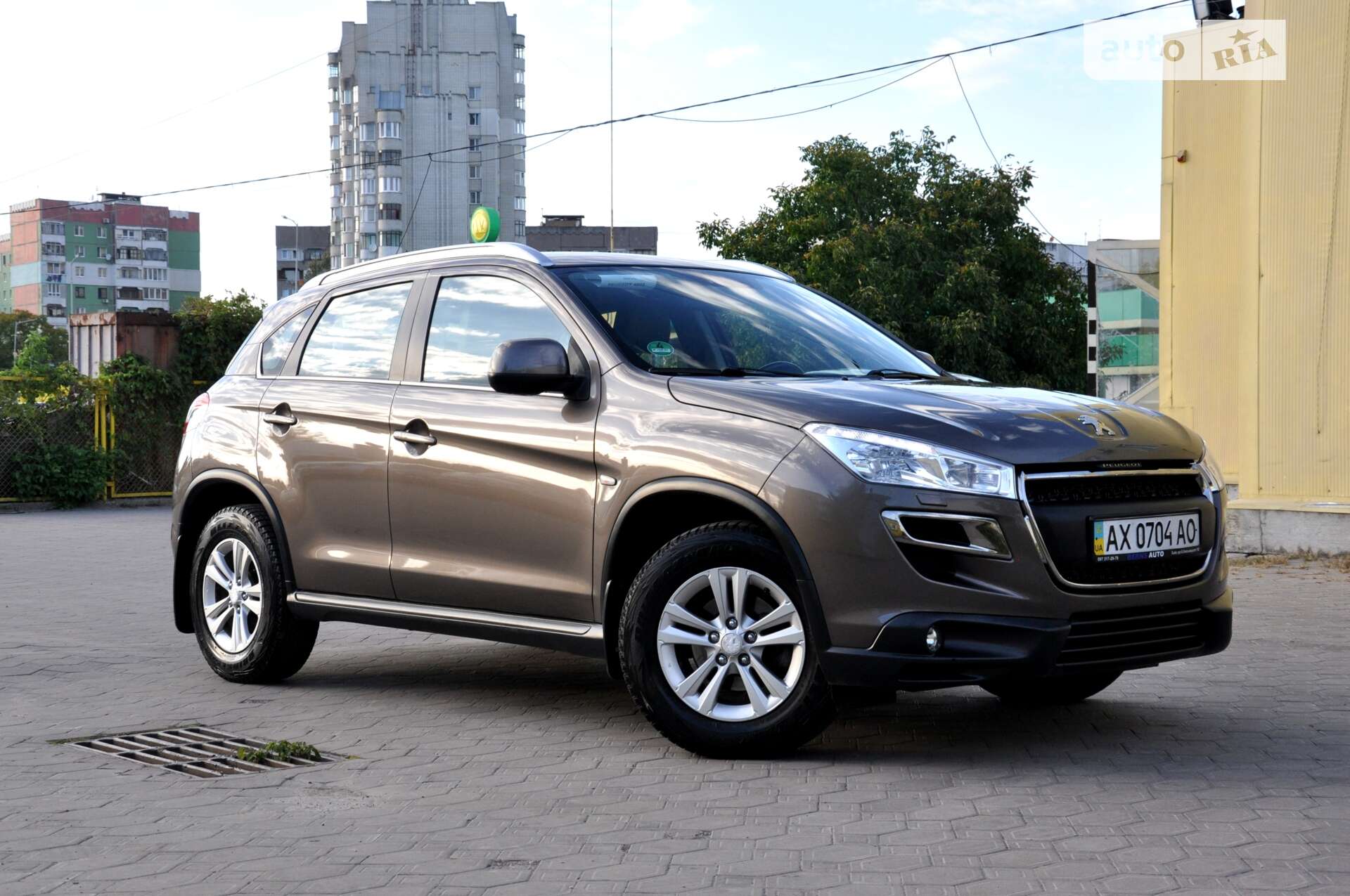 PEUGEOT 4008 2012