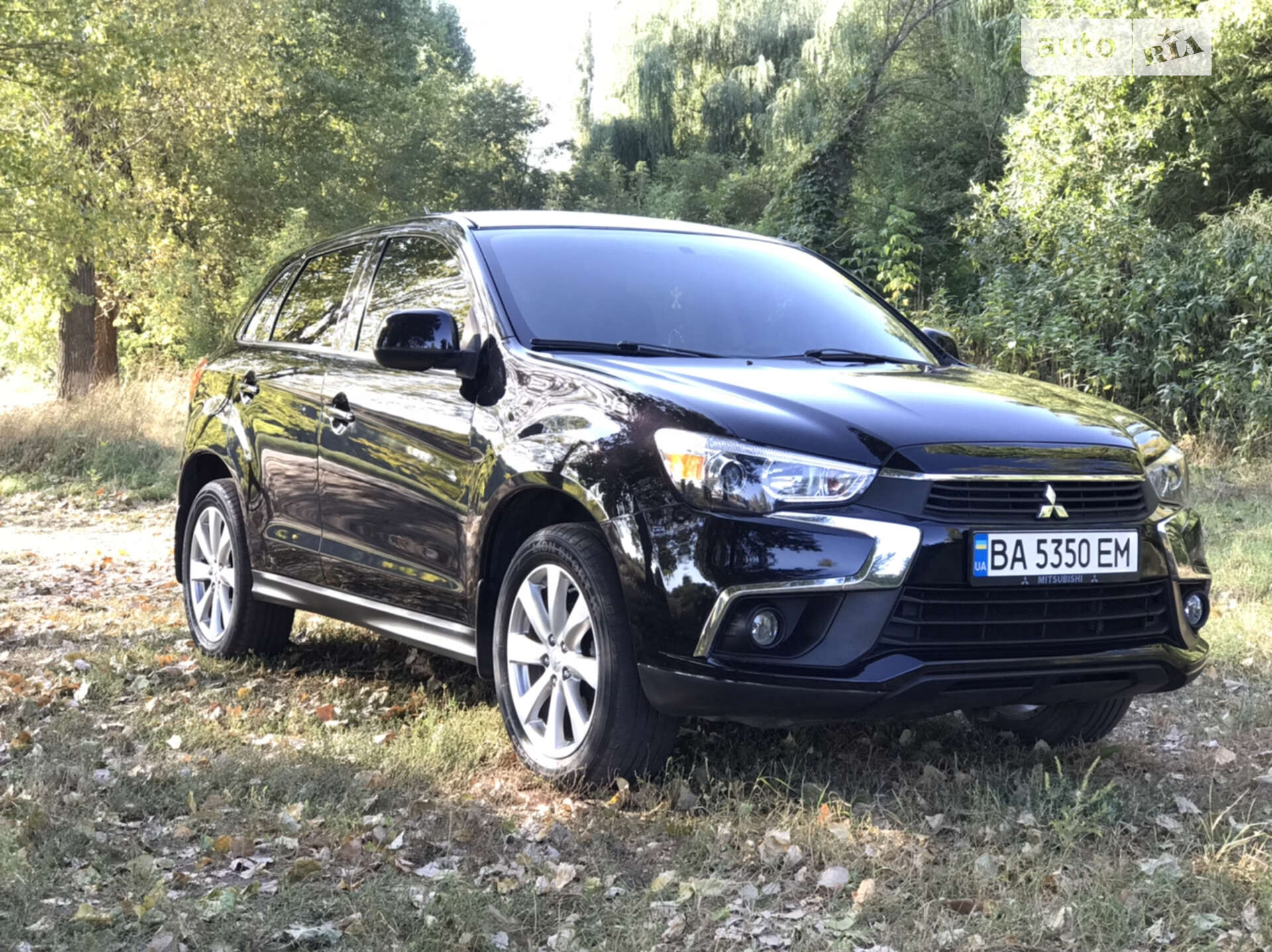 MITSUBISHI OUTLANDER 2015