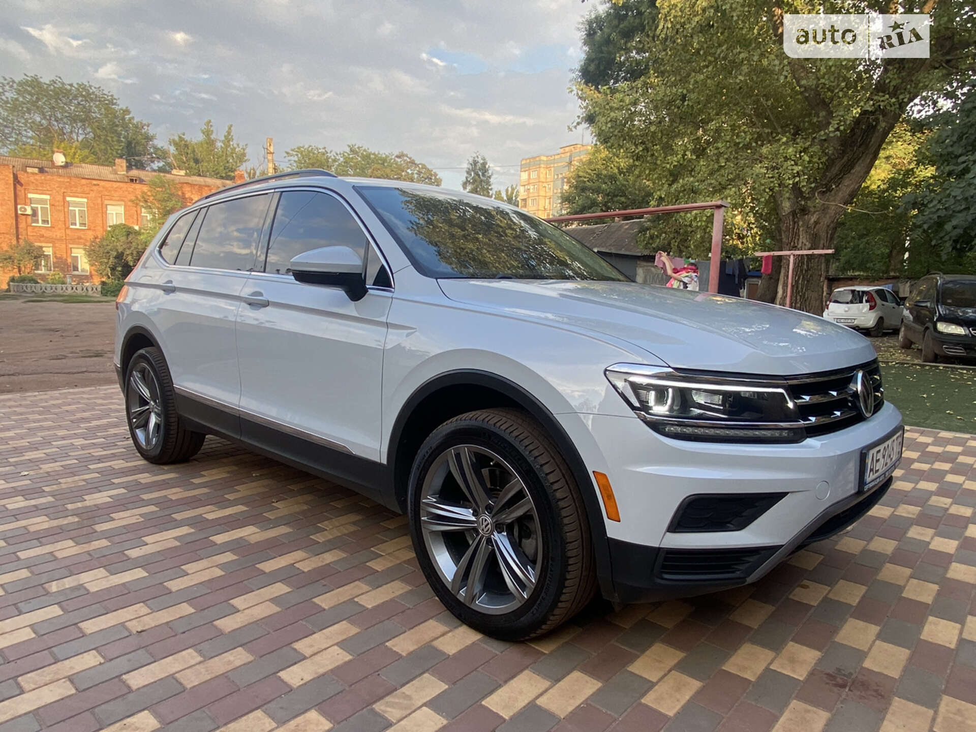 VOLKSWAGEN TIGUAN 2017