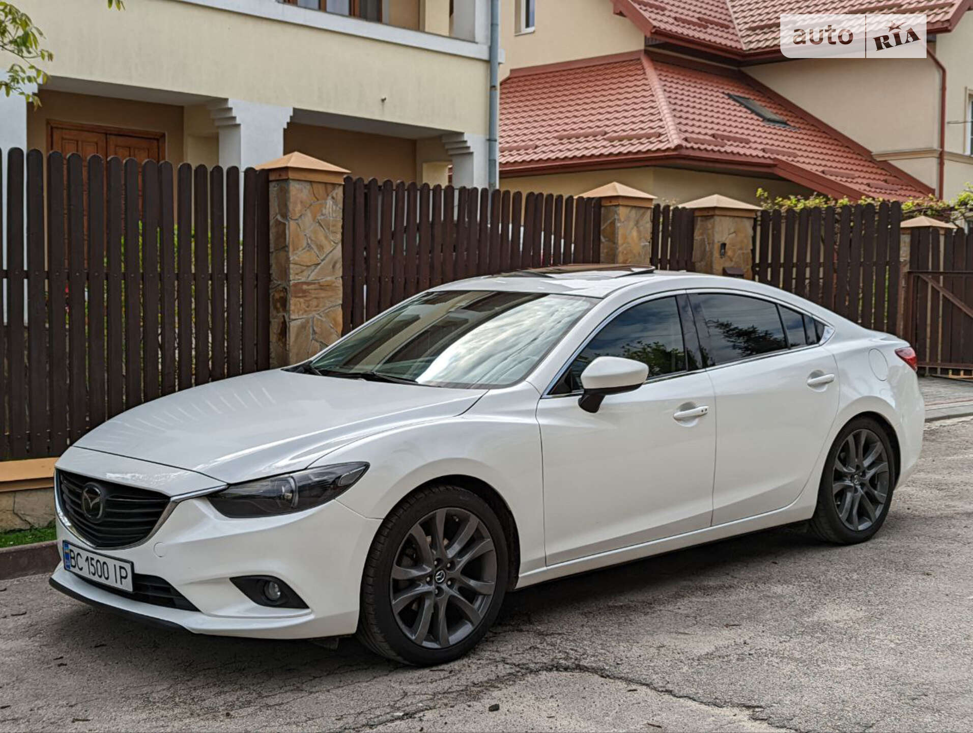 Головне фото звіту автомобіля MAZDA 6 2013