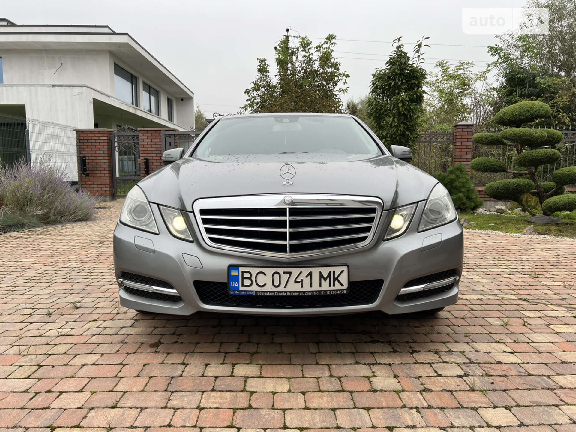 MERCEDES-BENZ E 250 2011