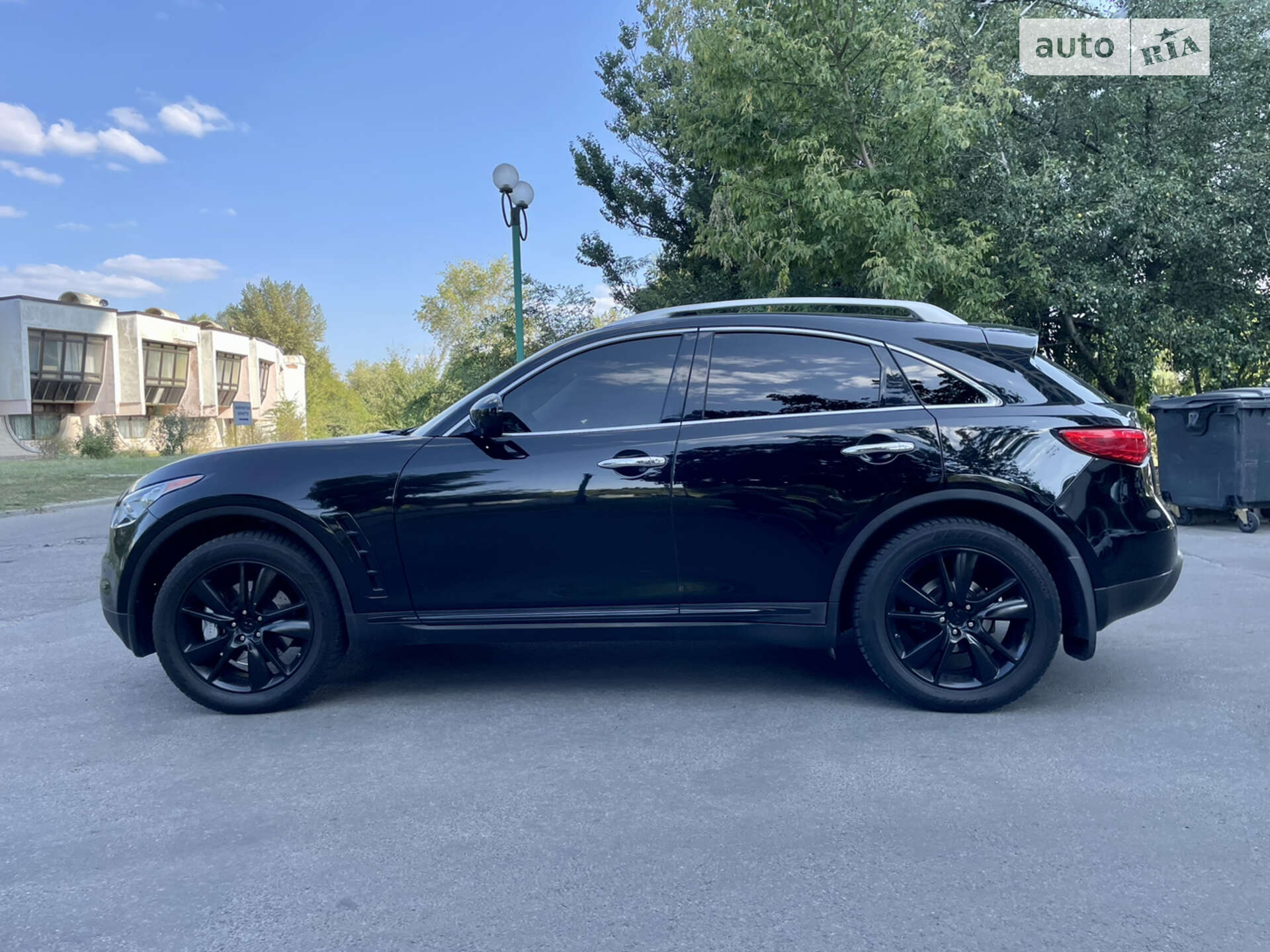 INFINITI QX70 2014