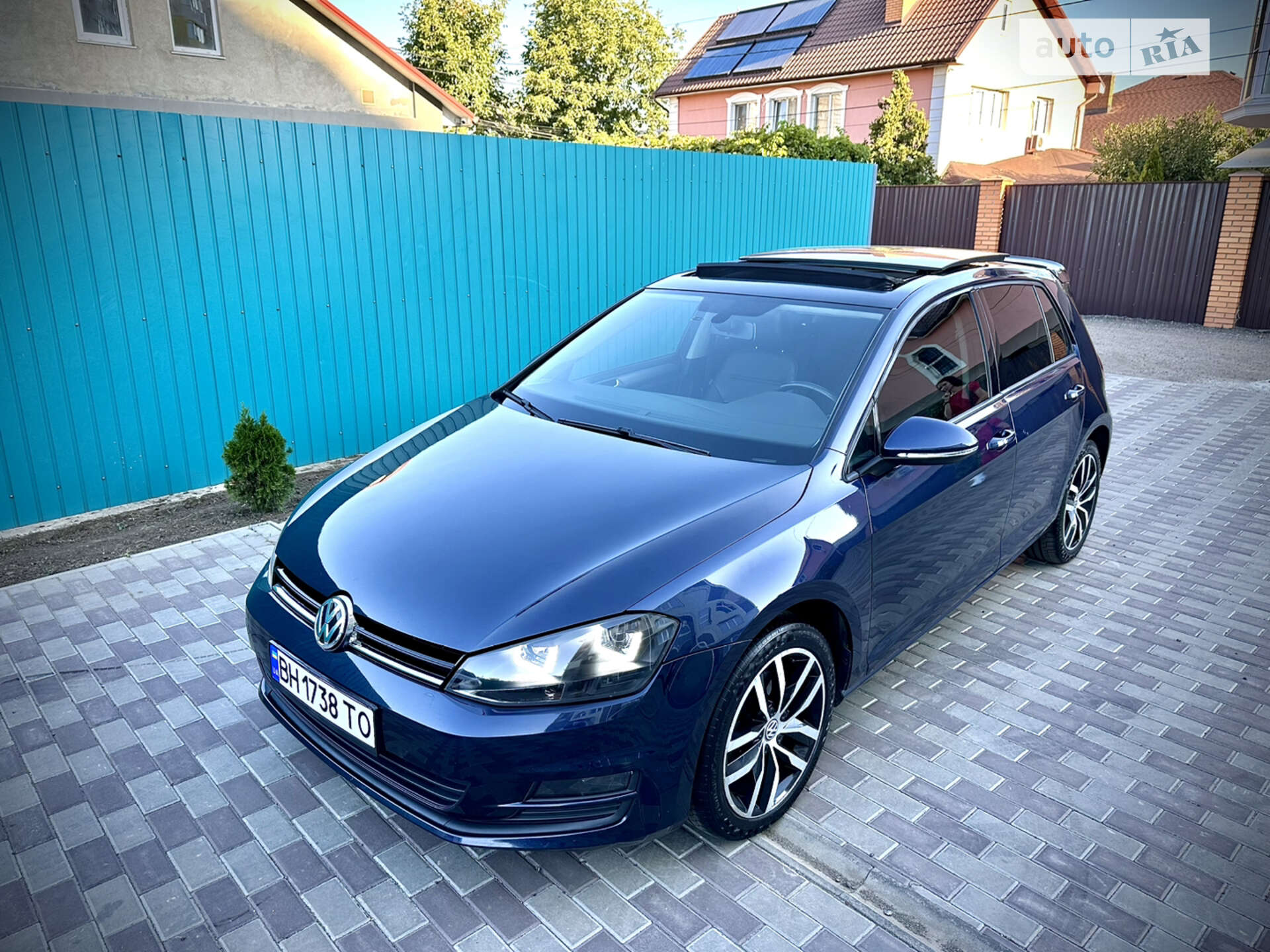 VOLKSWAGEN GOLF 2015