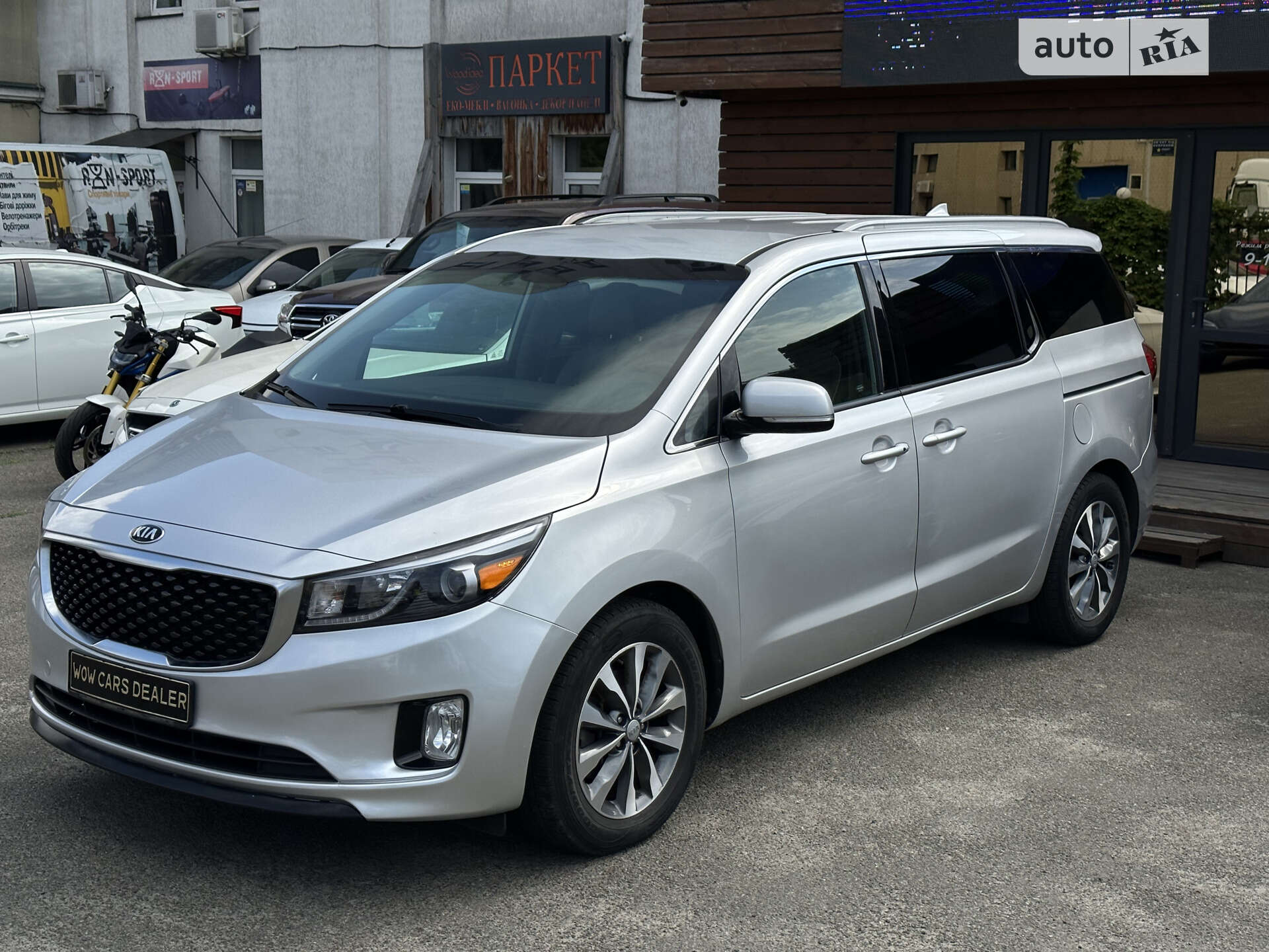KIA SEDONA 2015