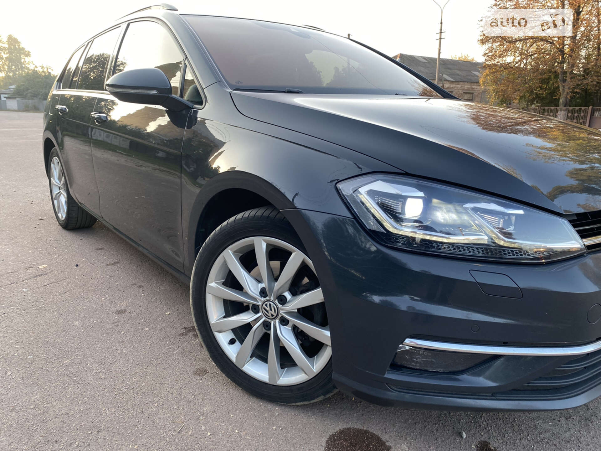VOLKSWAGEN GOLF 2017