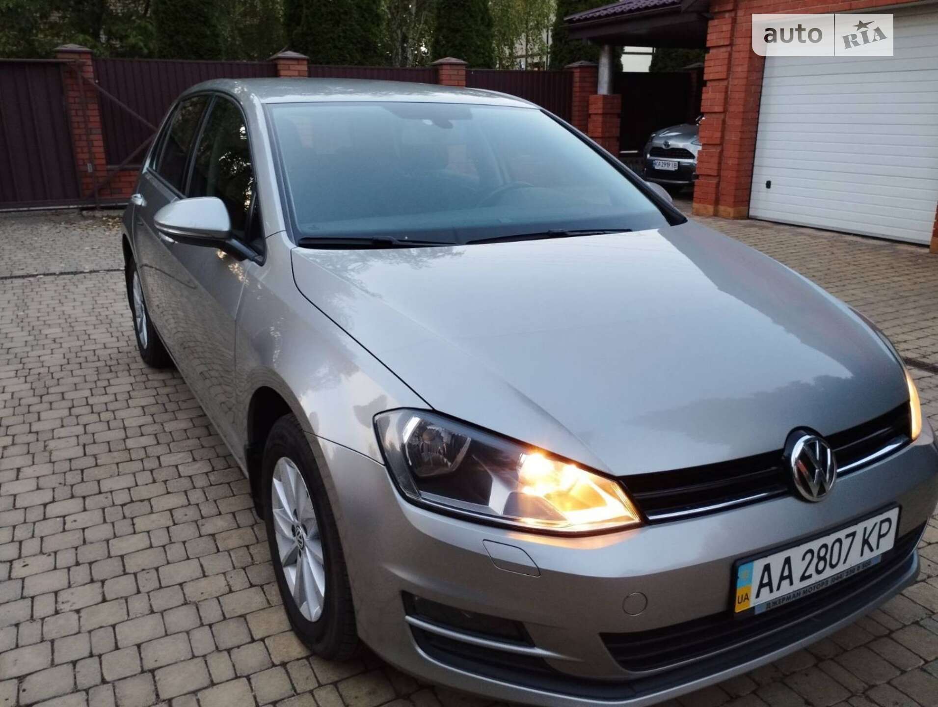 VOLKSWAGEN GOLF 2014