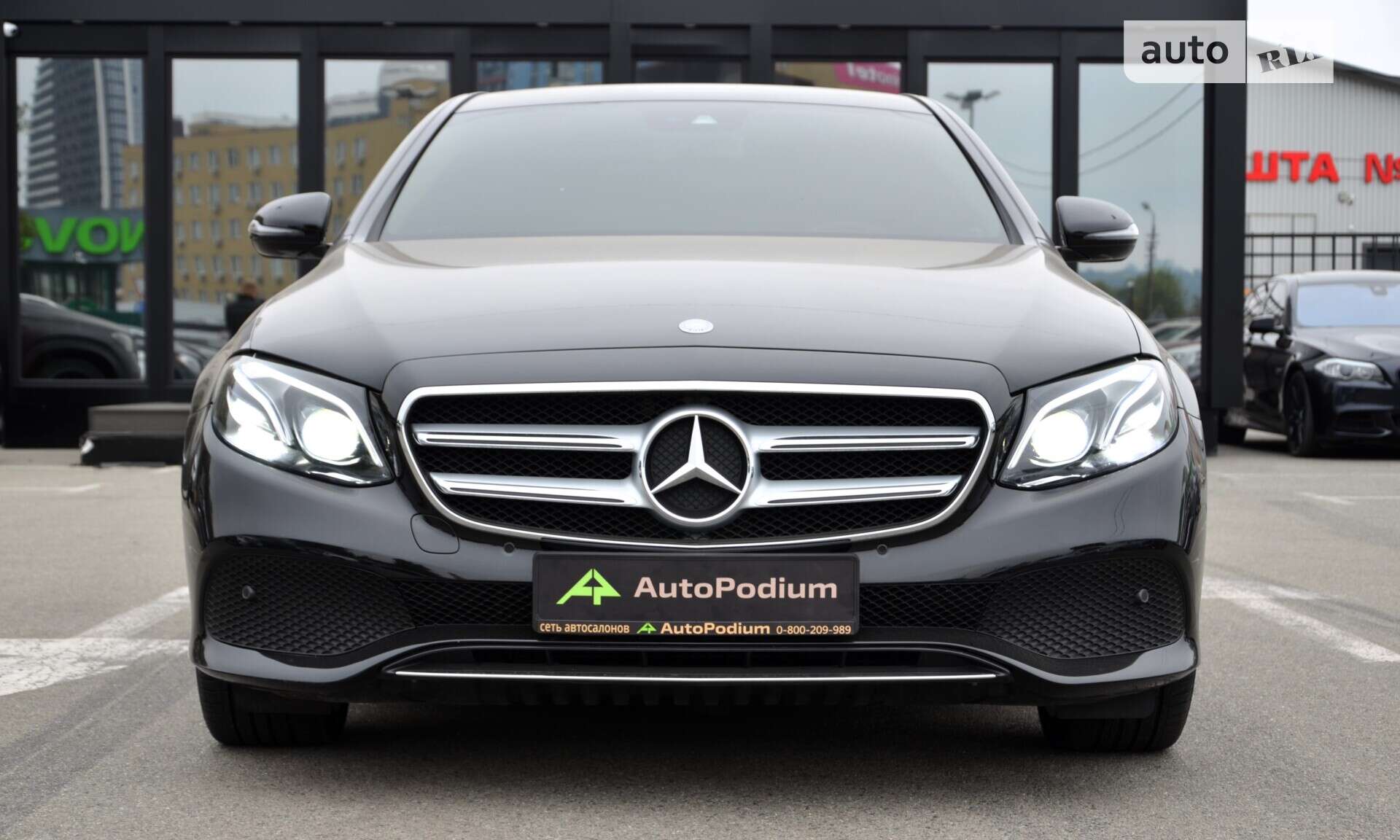 MERCEDES-BENZ E 220 D 2016
