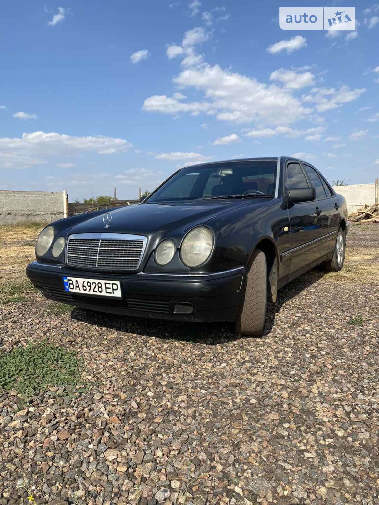 MERCEDES-BENZ E 280 1996