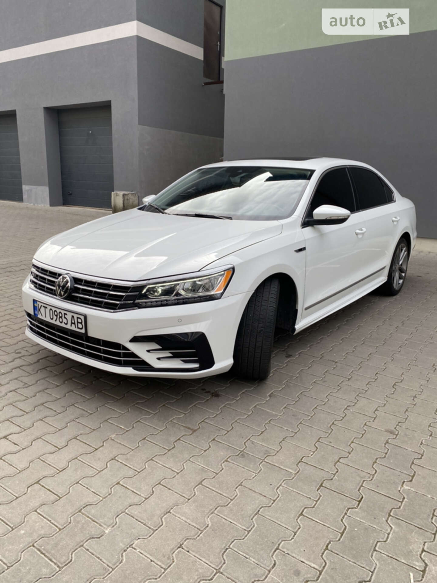 VOLKSWAGEN PASSAT 2018
