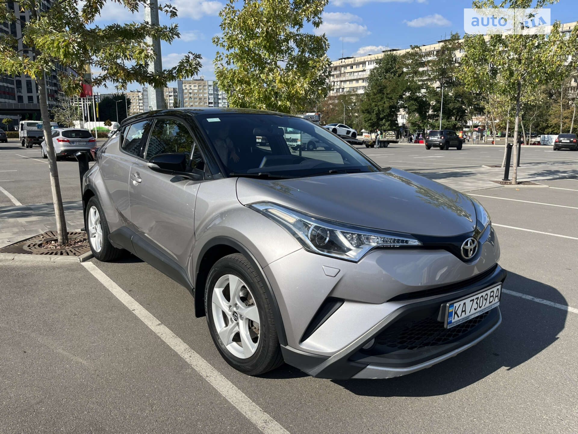TOYOTA C-HR 2016