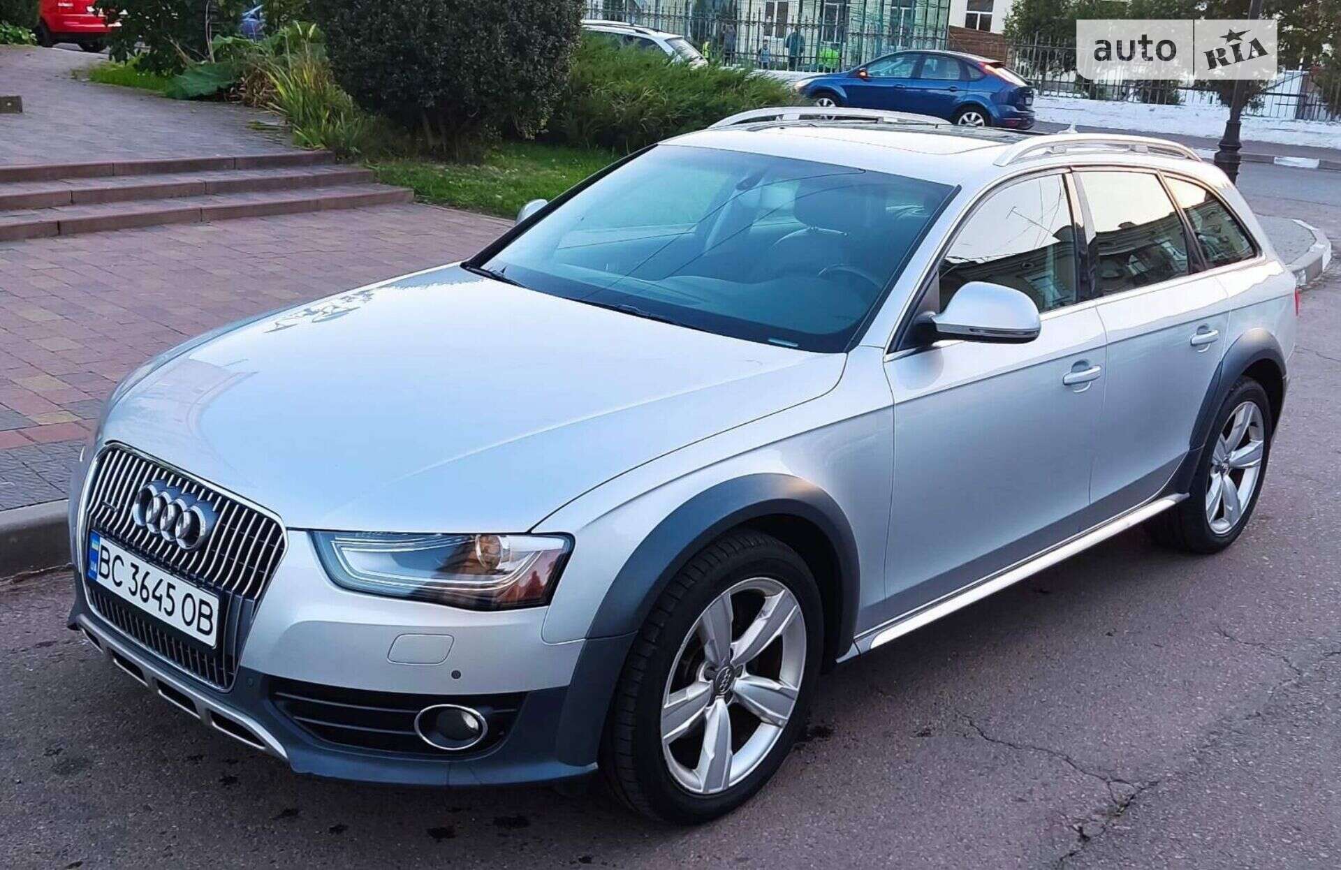AUDI A4 ALLROAD 2012