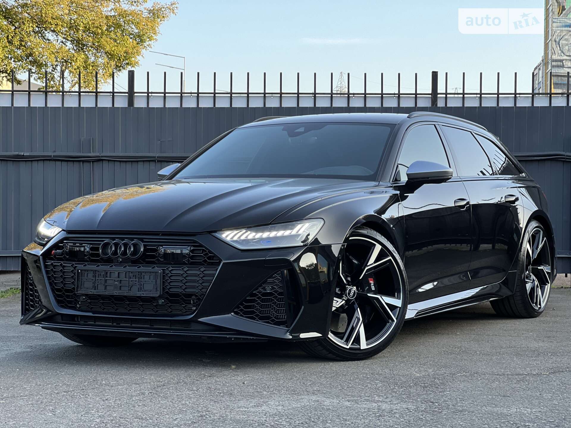AUDI RS6 2021