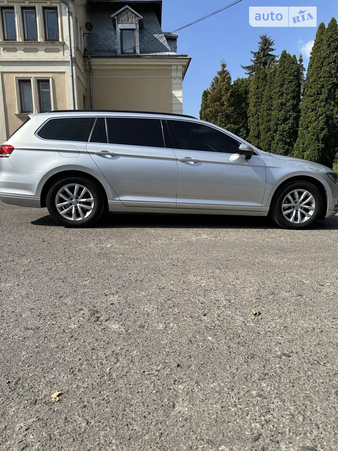 VOLKSWAGEN PASSAT 2016