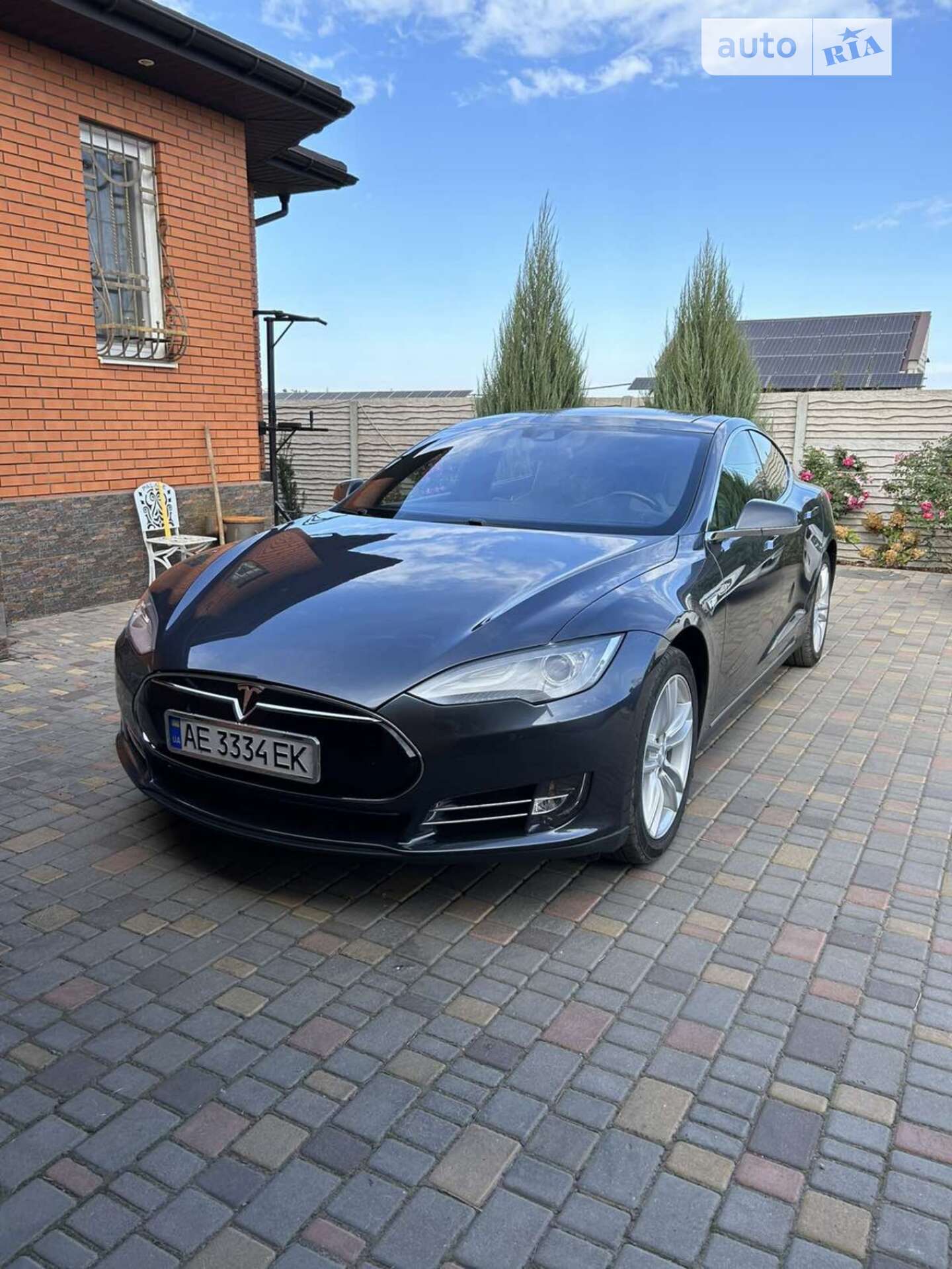 Tesla Model S 2016