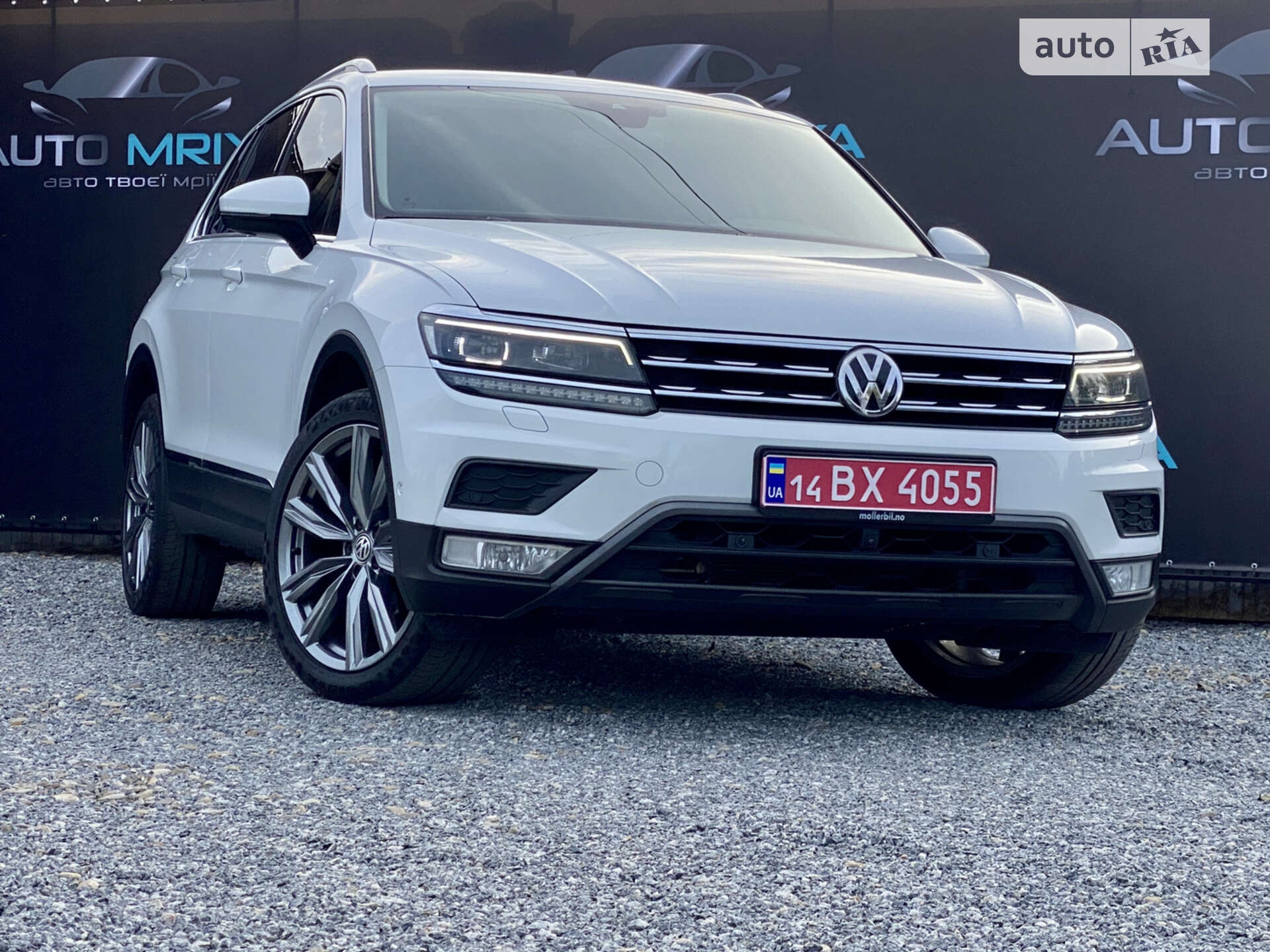 VOLKSWAGEN TIGUAN 2016