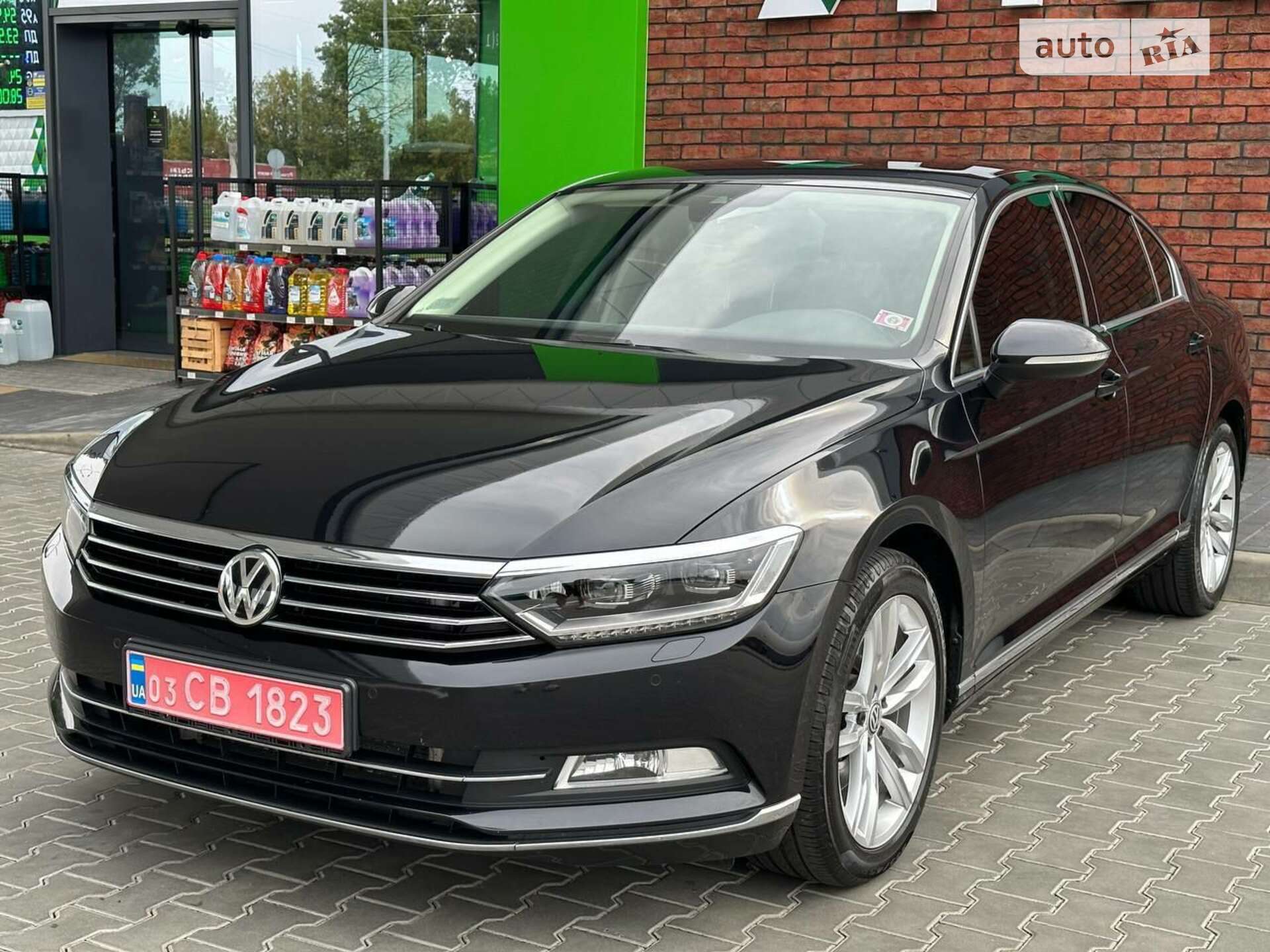 VOLKSWAGEN PASSAT