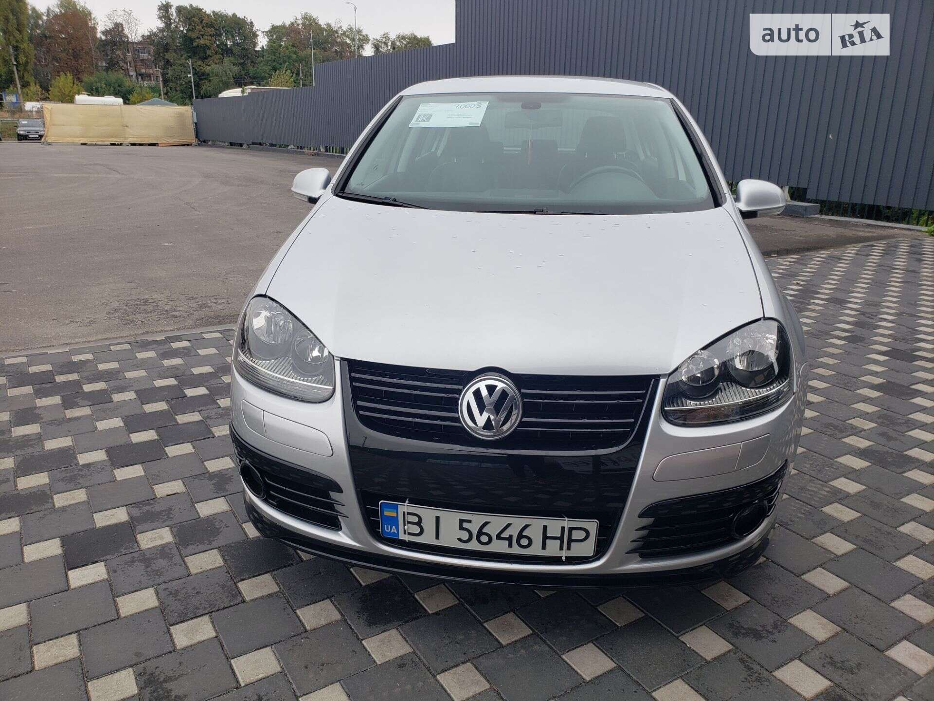 VOLKSWAGEN GOLF 2004