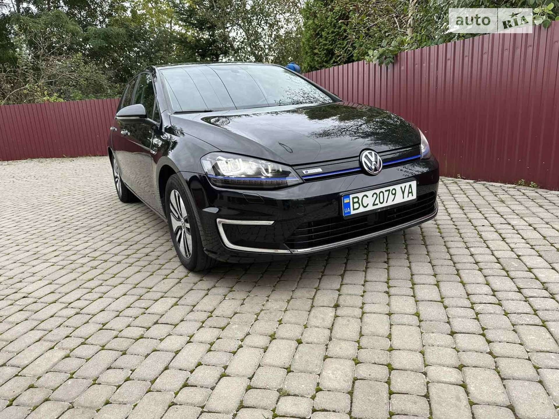 VOLKSWAGEN GOLF 2016