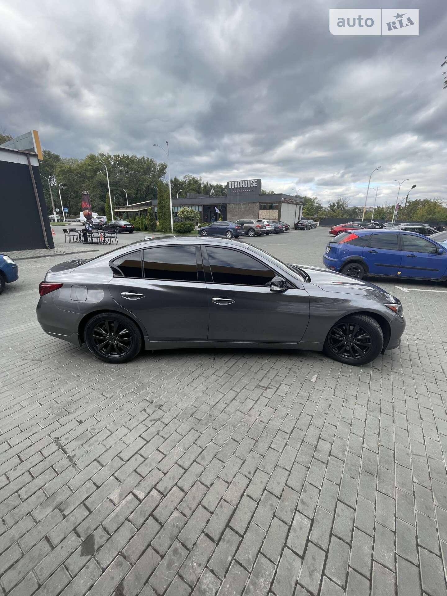 INFINITI Q50