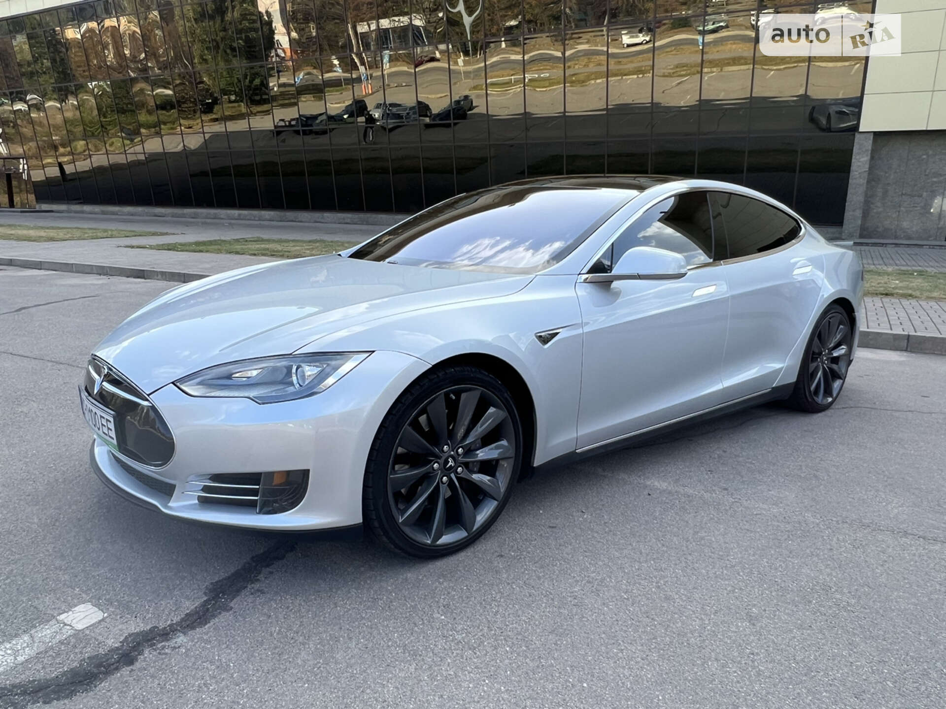 TESLA MODEL S 2012