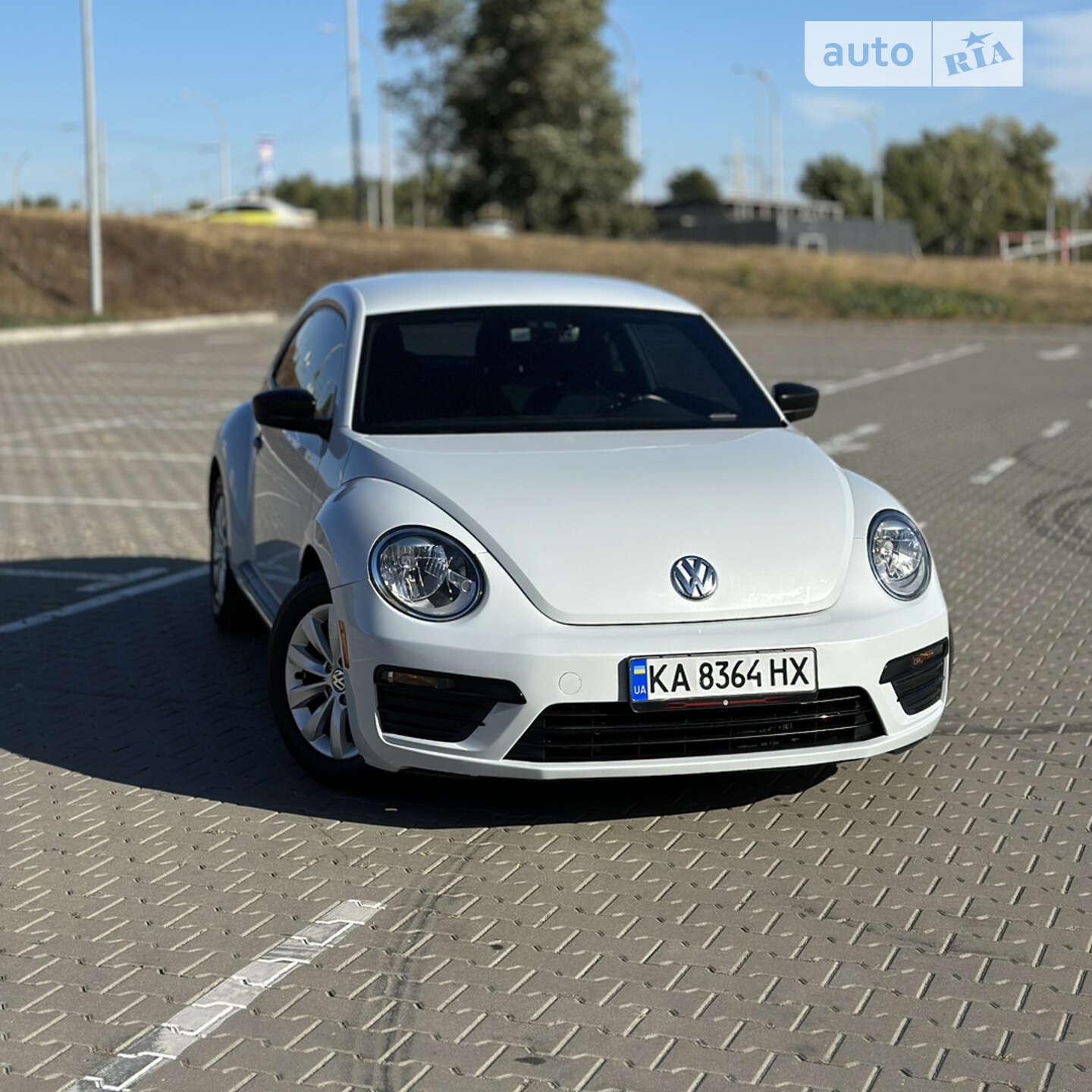 VOLKSWAGEN BEETLE 2016