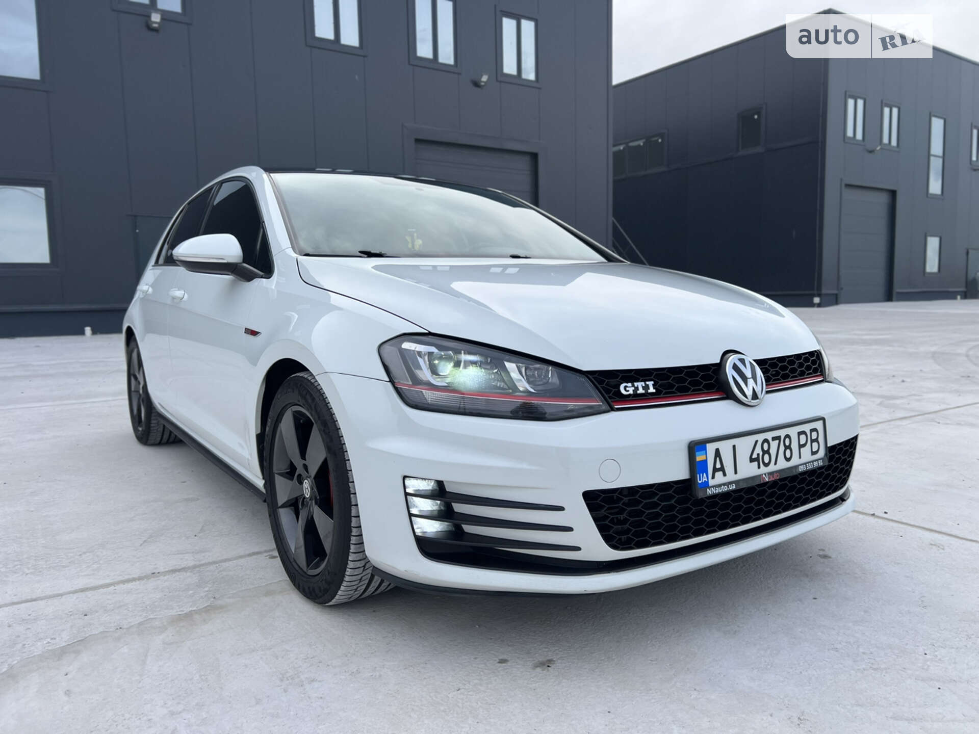 VOLKSWAGEN GOLF GTI 2016