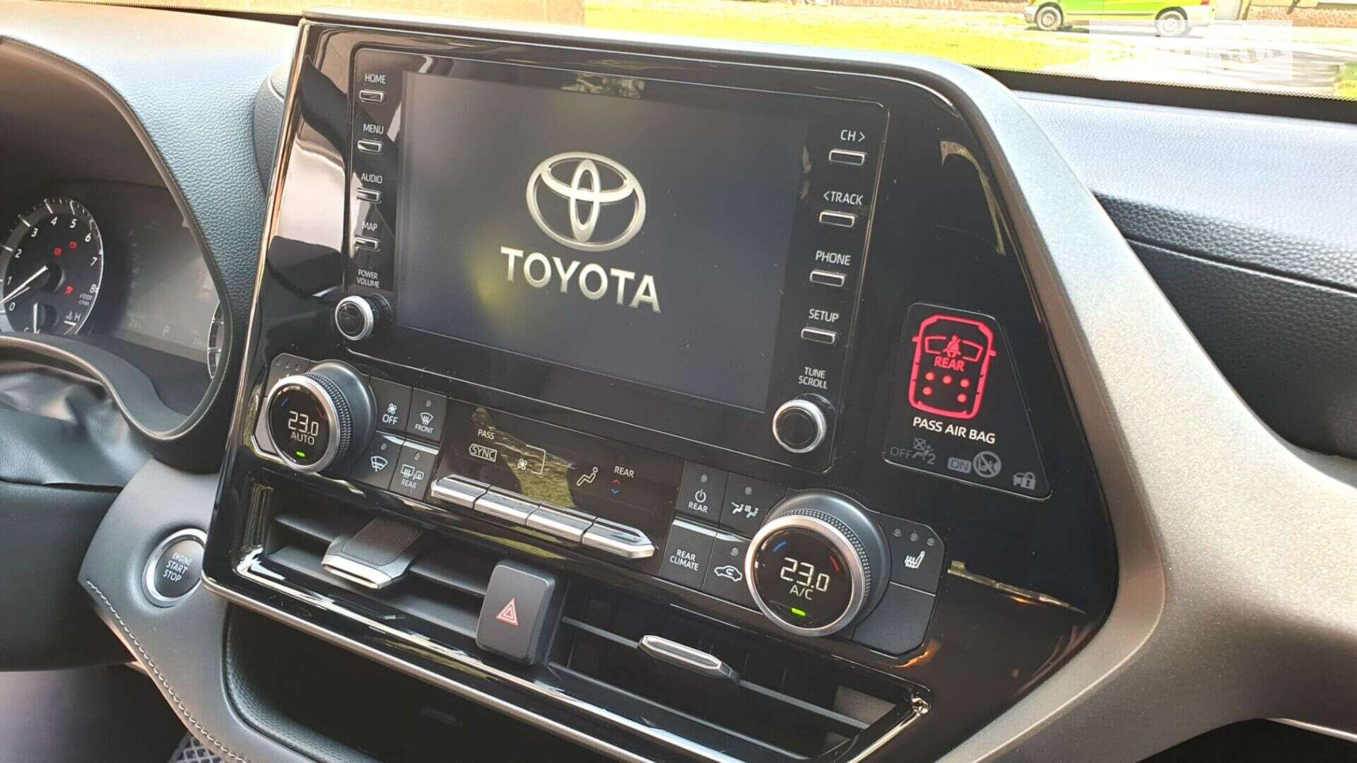 TOYOTA HIGHLANDER 2020