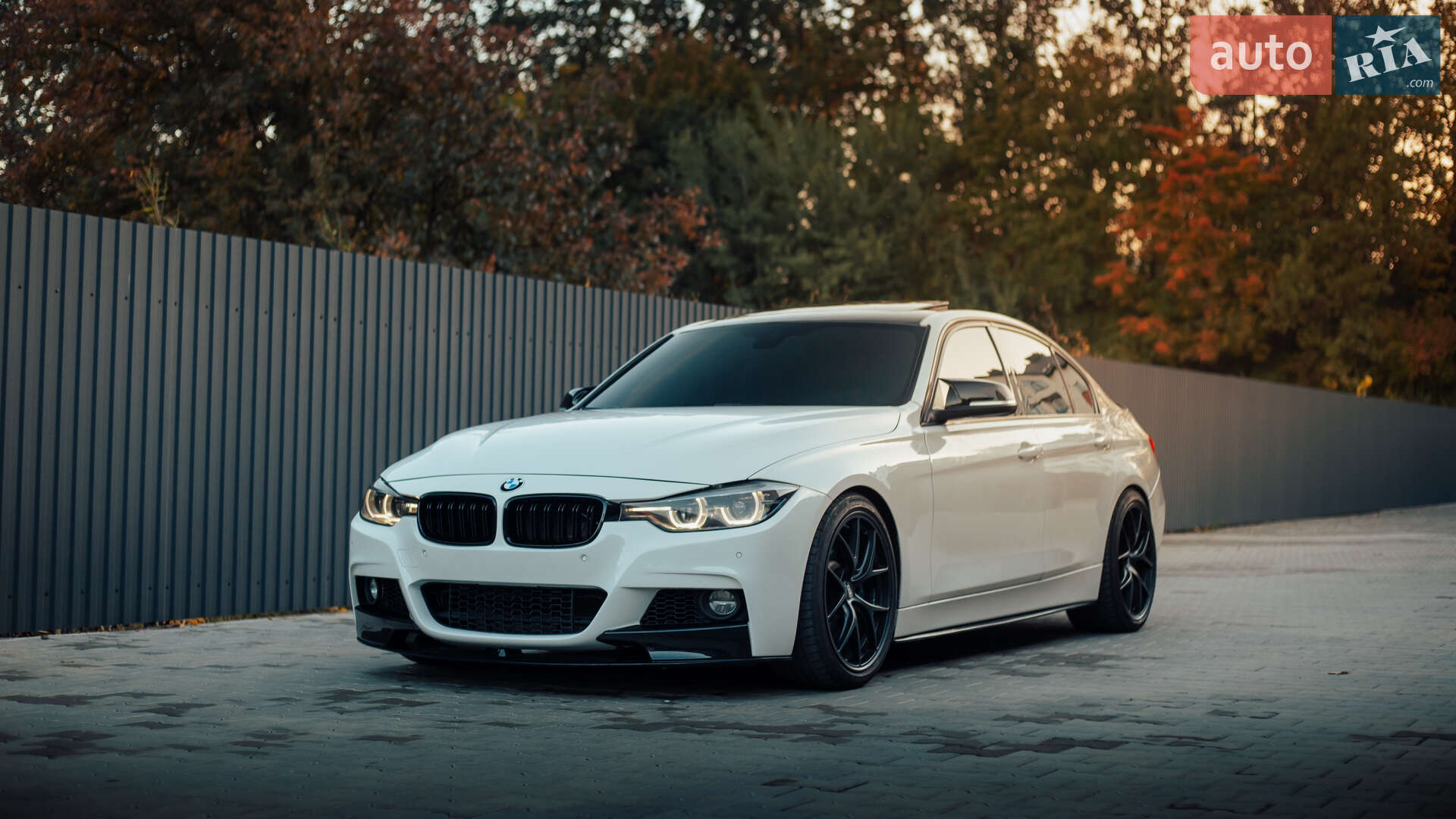 BMW 335XI 2012