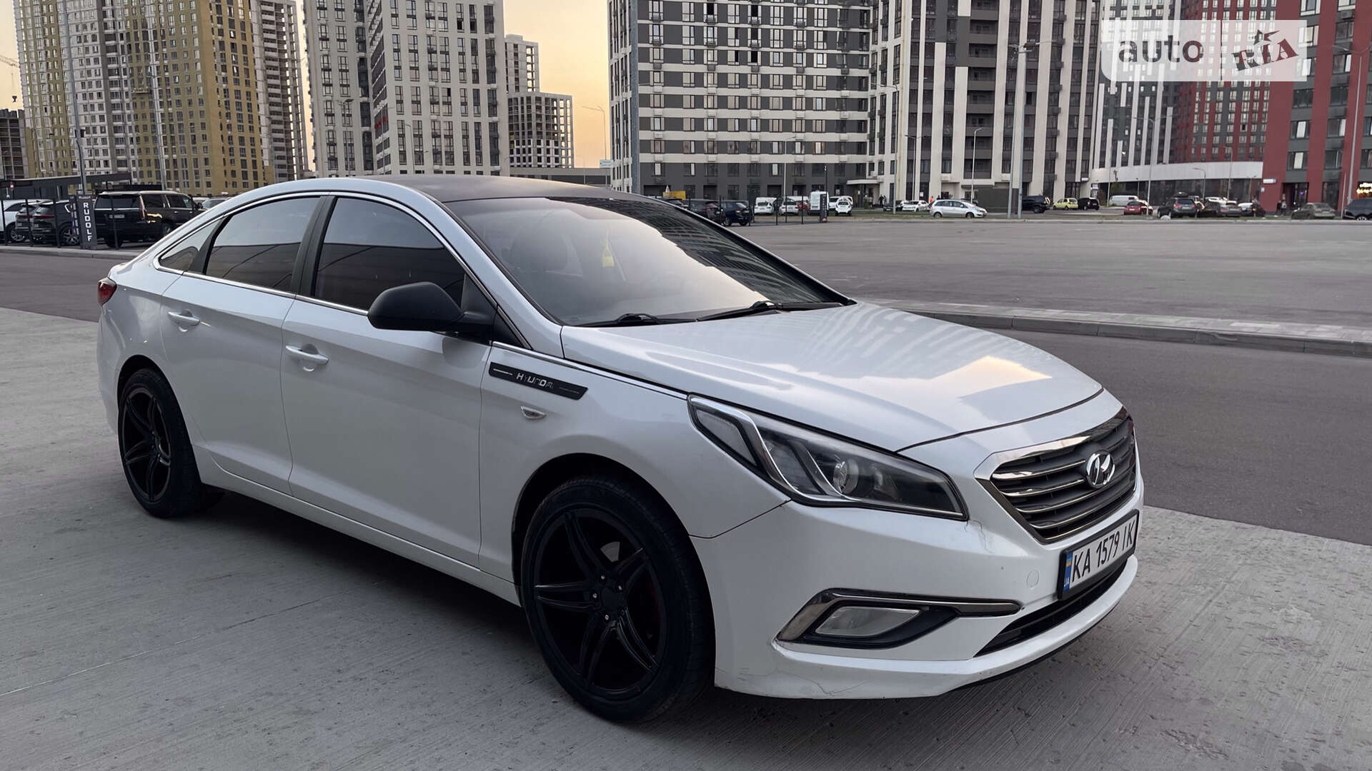 Головне фото звіту автомобіля HYUNDAI SONATA 2014