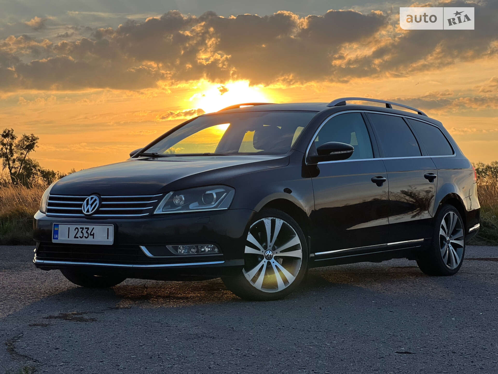 VOLKSWAGEN PASSAT 2011