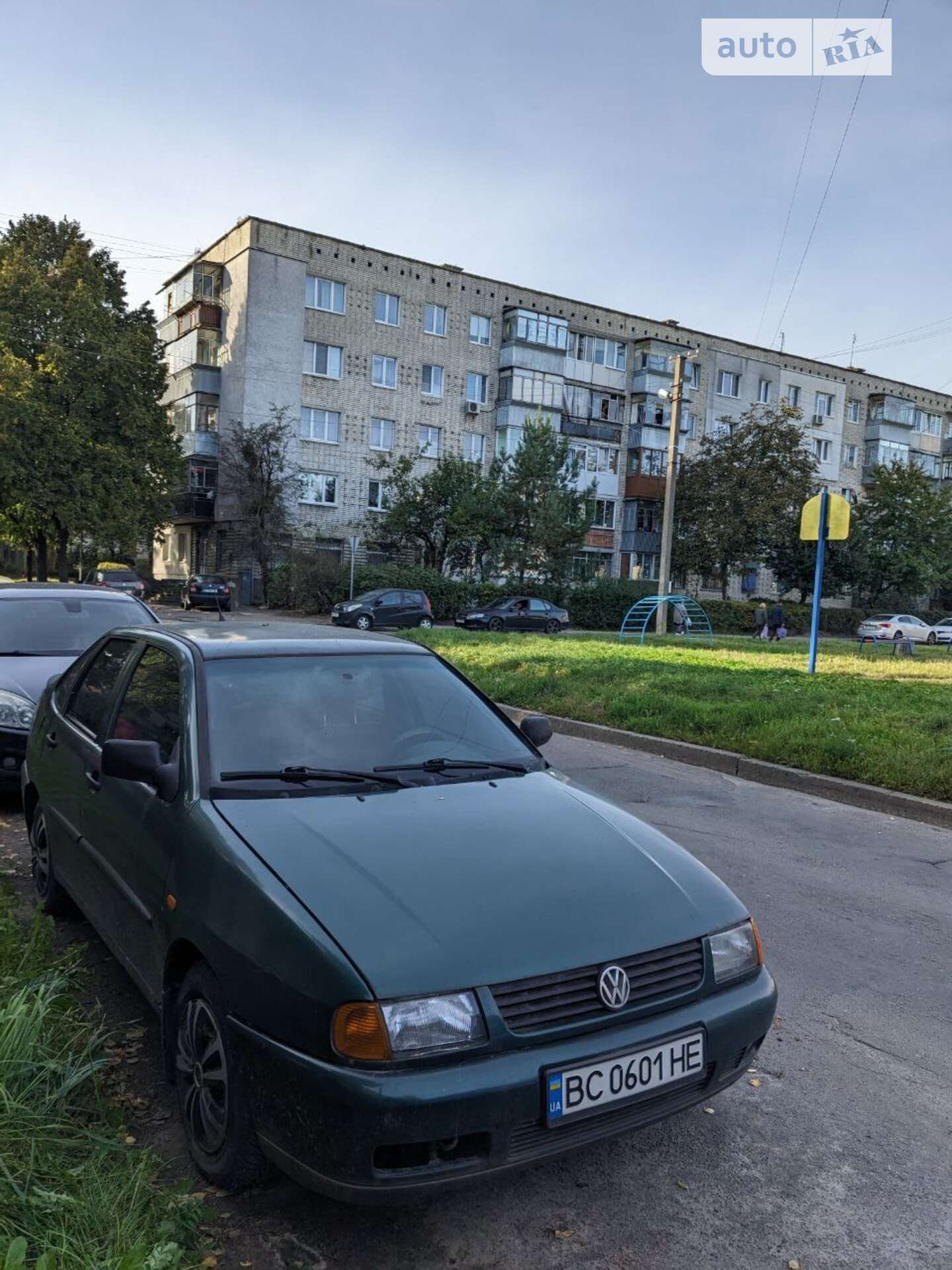 VOLKSWAGEN POLO 1998