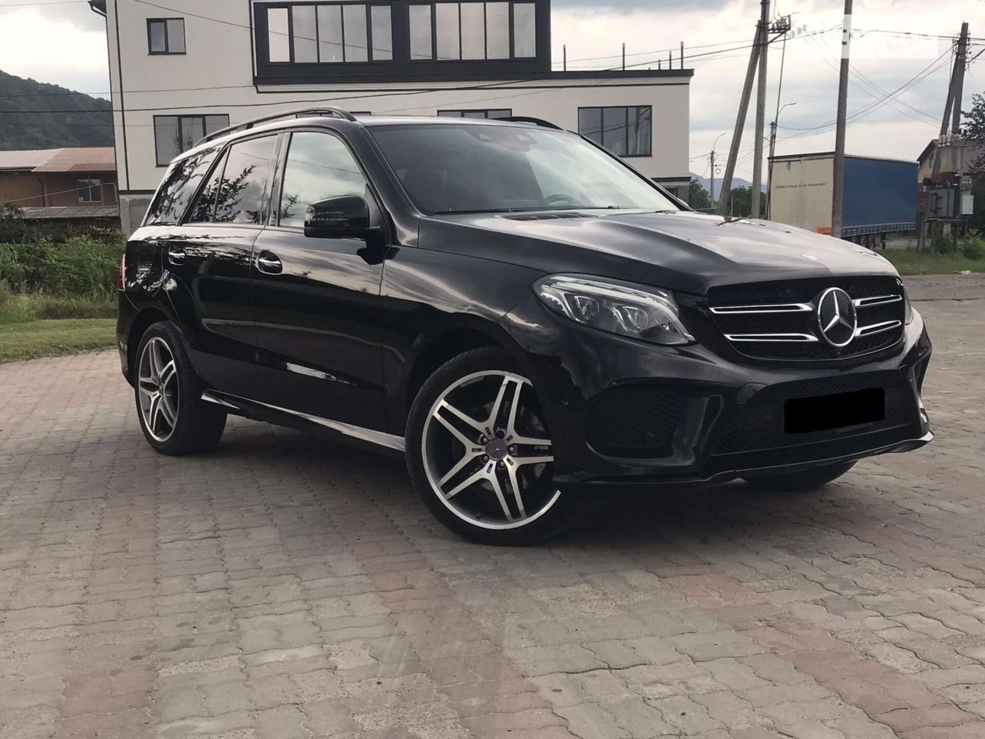 MERCEDES-BENZ GLE 350D 2016