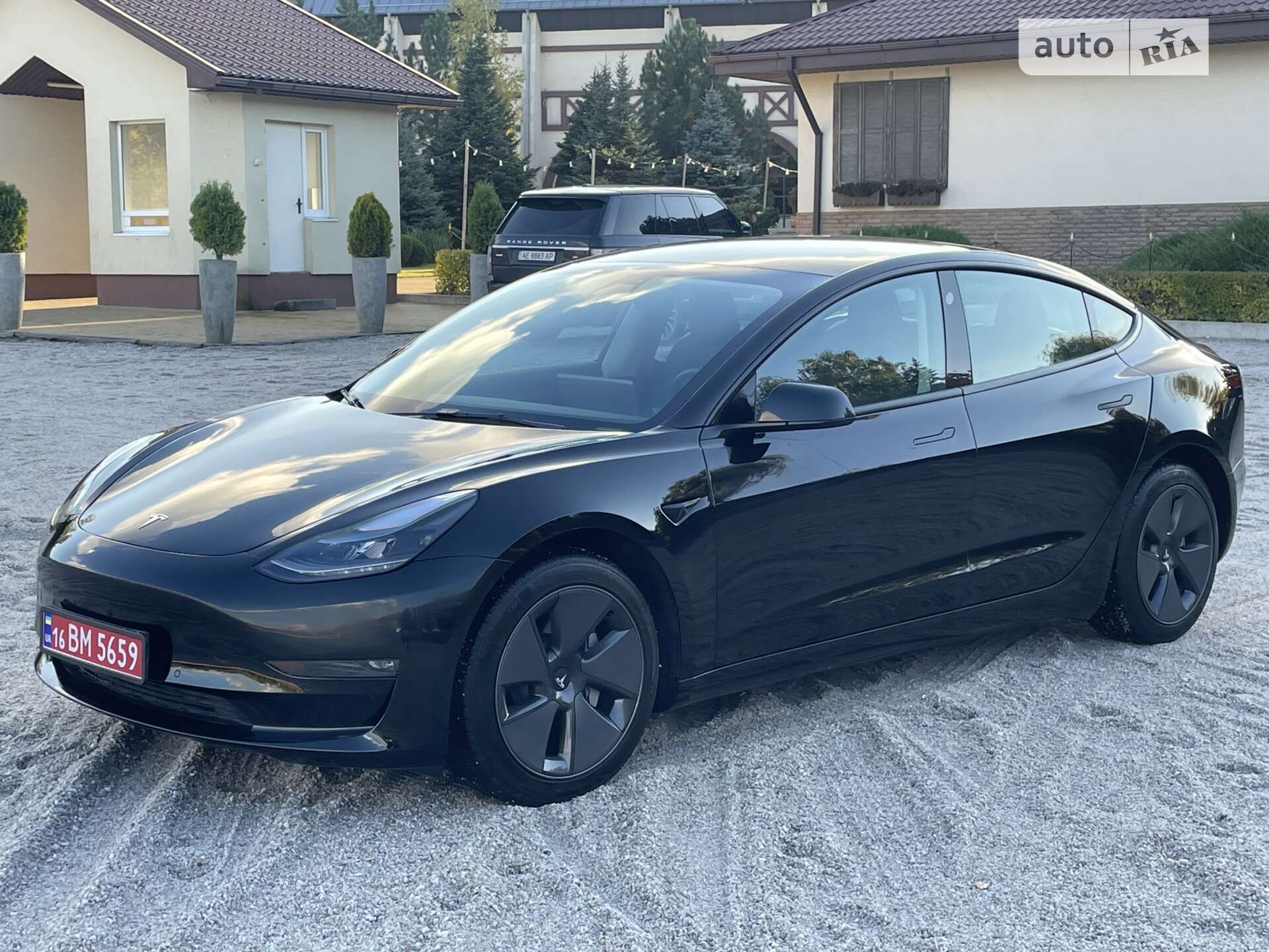 Головне фото звіту автомобіля TESLA MODEL 3 2021