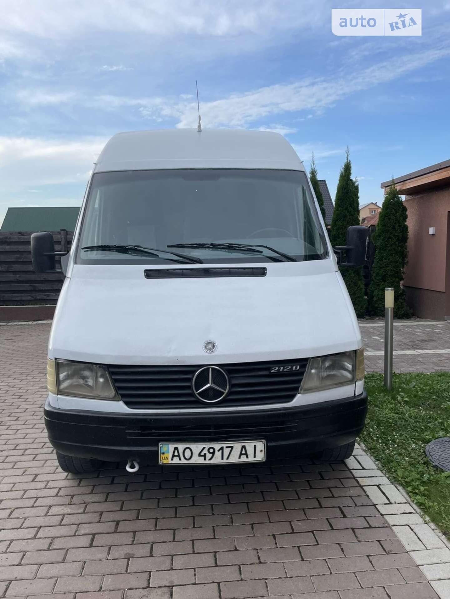 MERCEDES-BENZ 312 D 1996