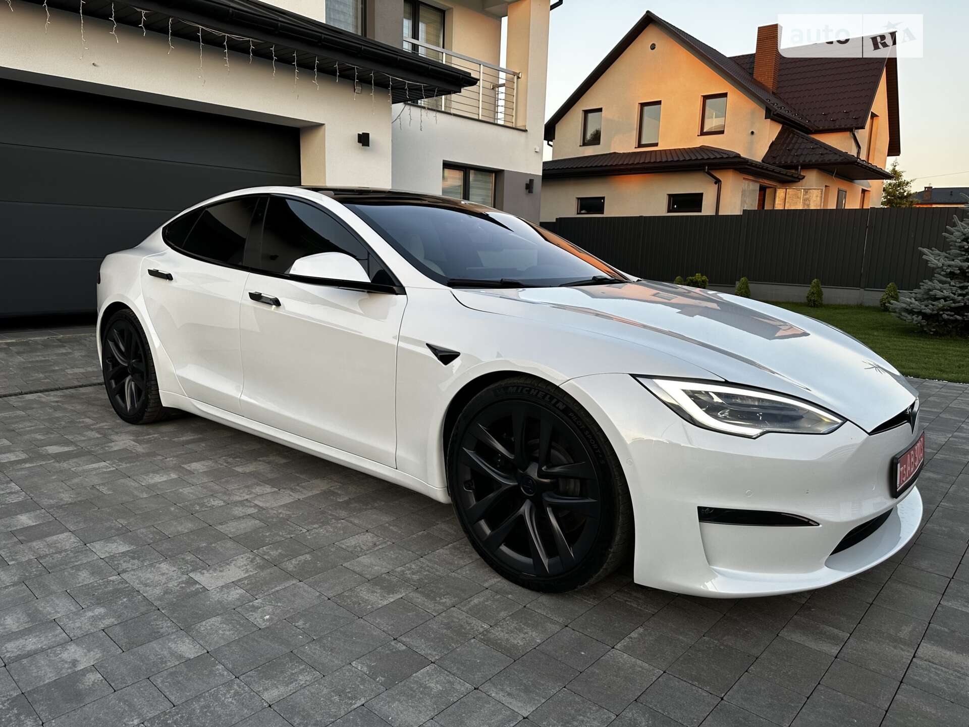 TESLA MODEL S 2021